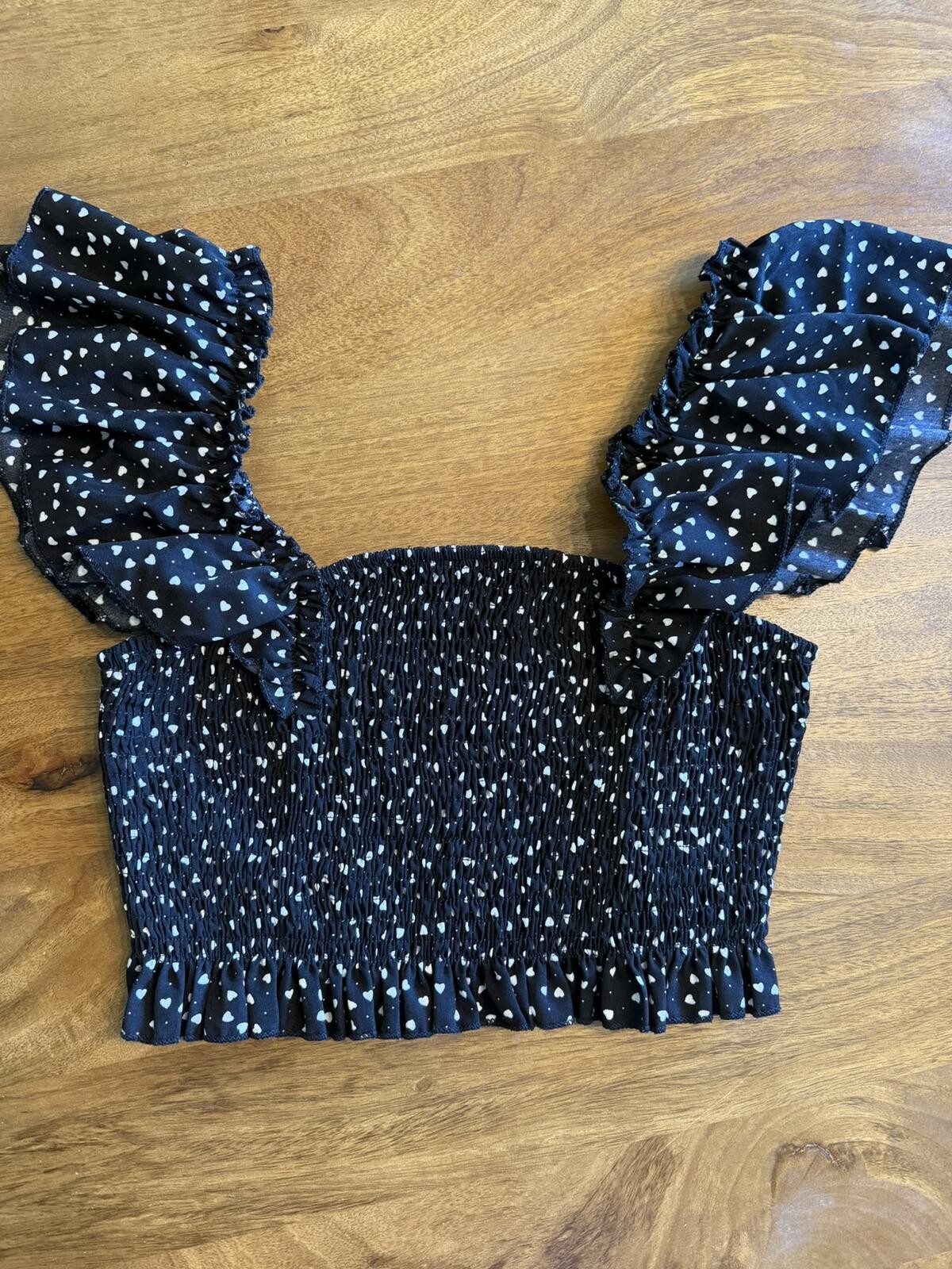 Black Smocked Crop Top with Ruffled Heart-Print Straps – Shein Size M
