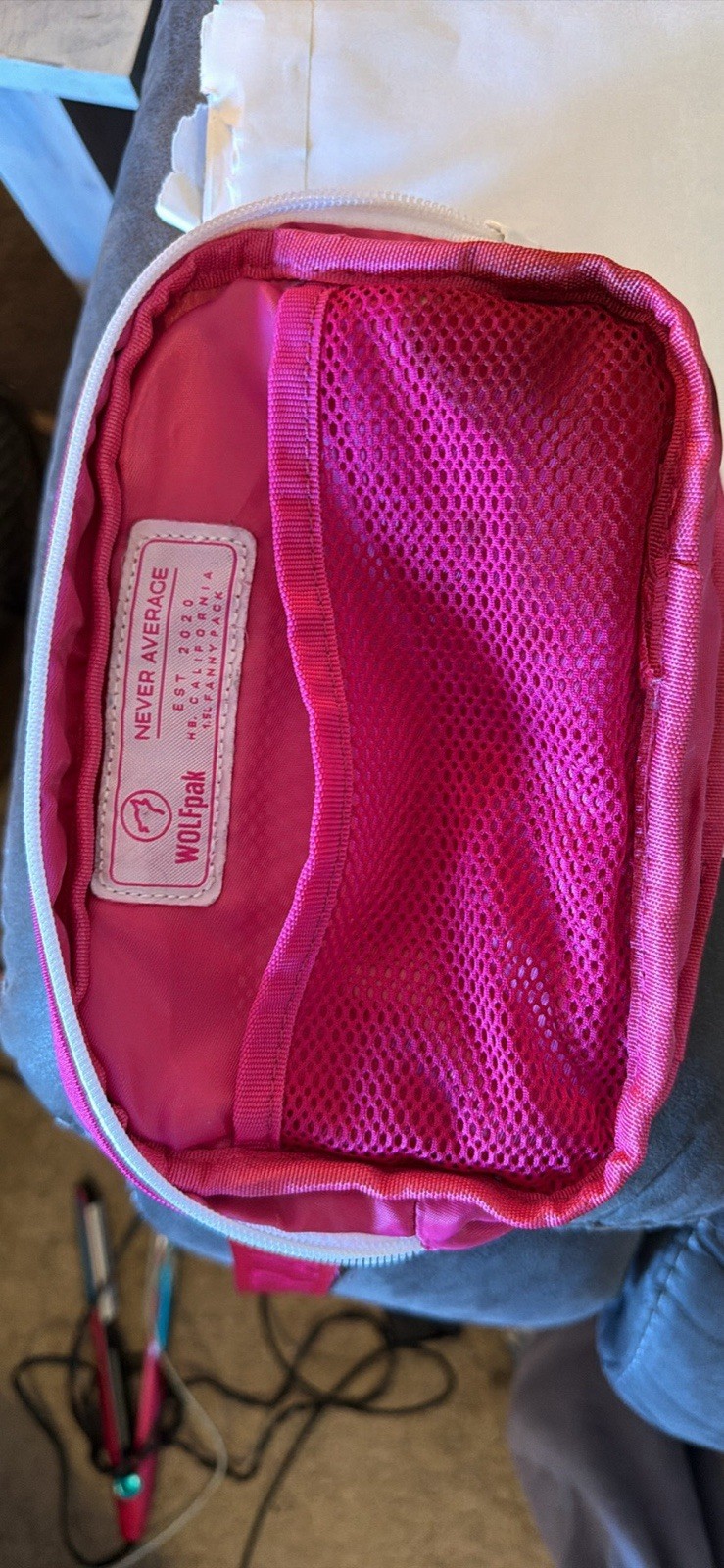 WOLFpak CROSSBODY PACK PINK GODDESS
