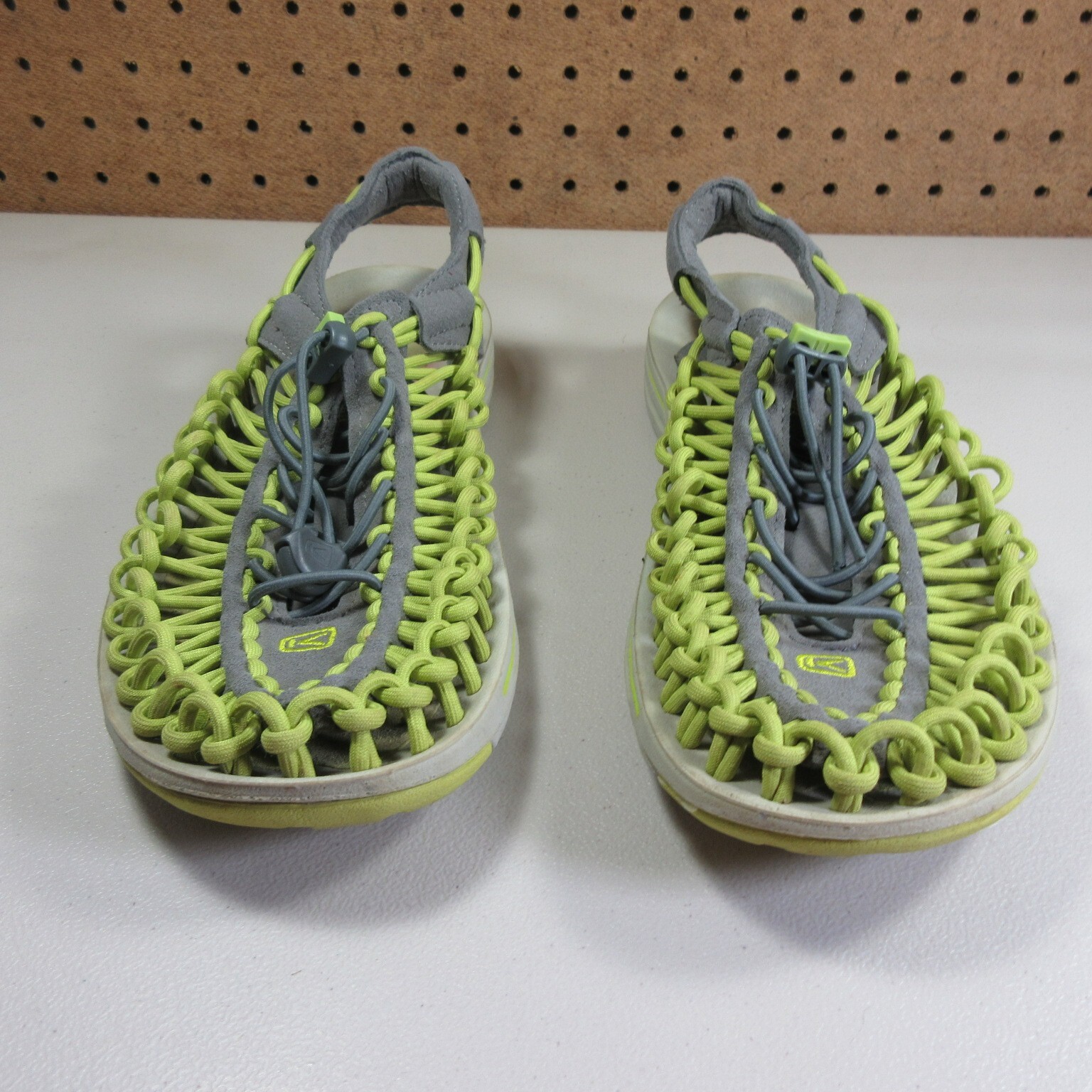 KEEN womens chartreuse an gray Uneek paracord strappy sandals 7.5 M