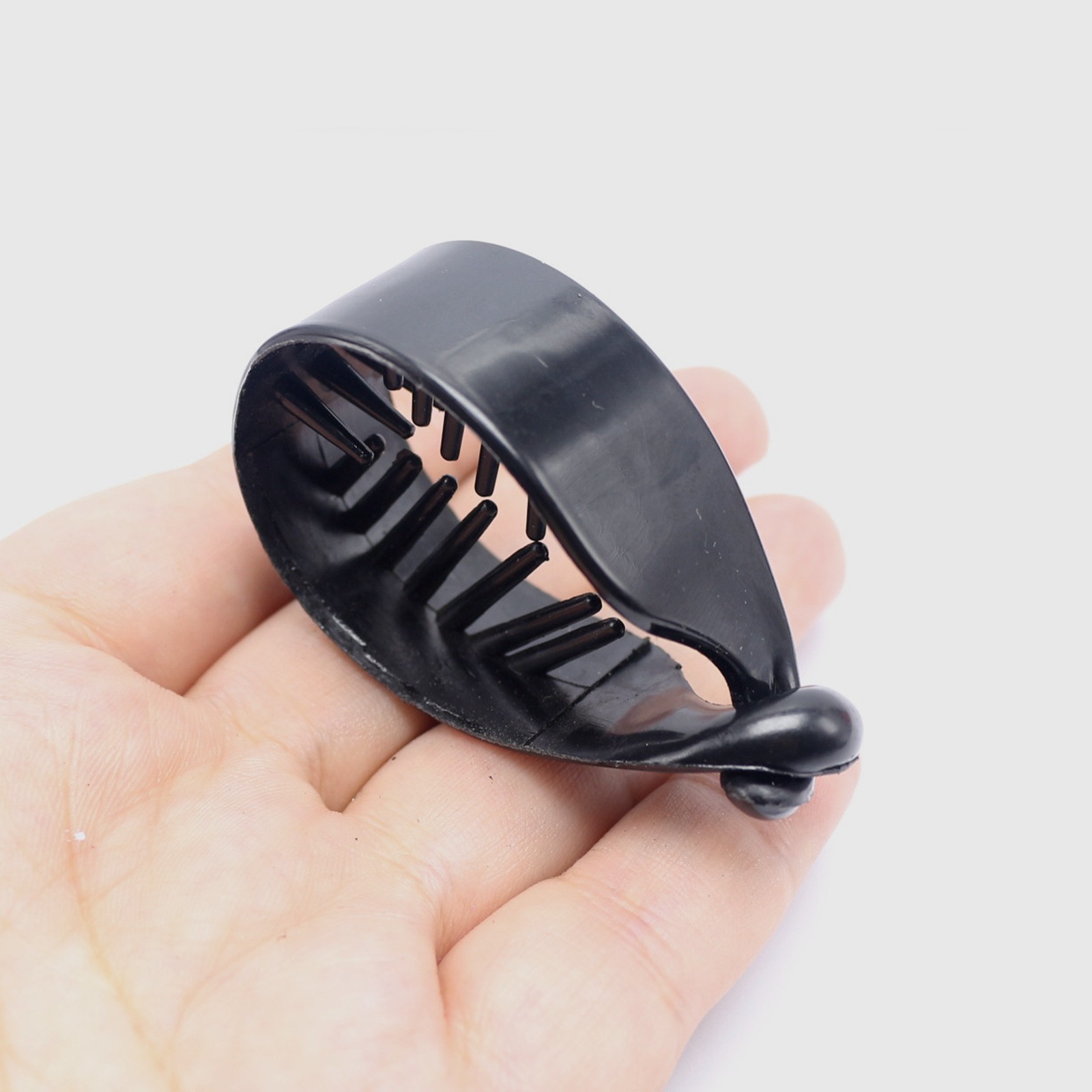 10 Pcs Black Plastic Twisted Ponytail Clip Holder Hair Claw 58mm Bun Maker Craft