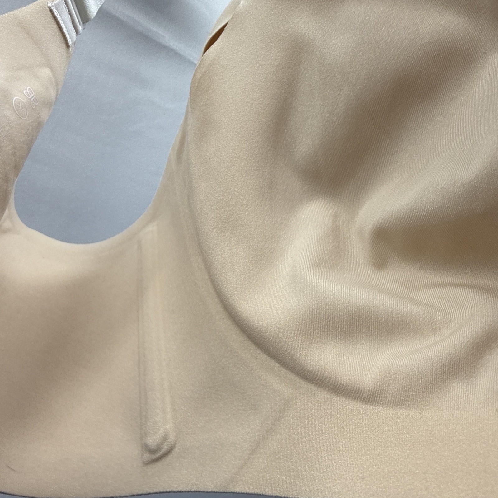 Honeylove XL Bra Size 38D / DD E White Tan Removable Pads Adjustable Straps