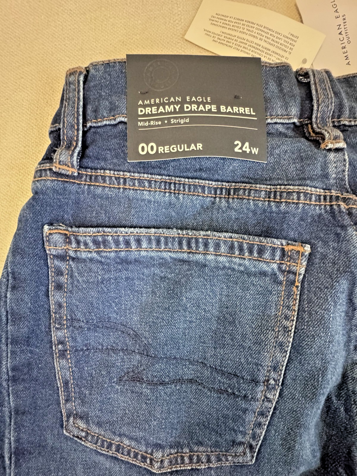 American Eagle Womens Dreamy Drape Barrel Mid Rise Blue Strigid Jeans NWT