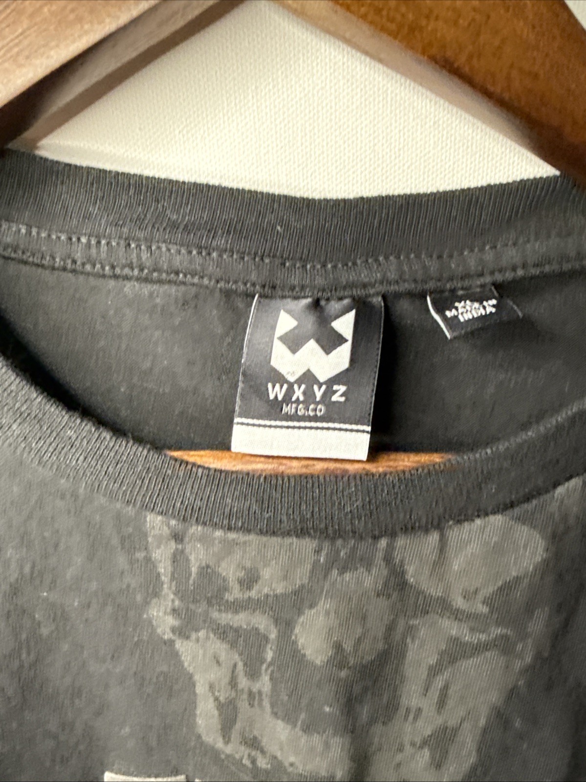 WXYZ Savage Skull Graphic Tee Men’s XL Black Allover Print Goth Puffy Letters