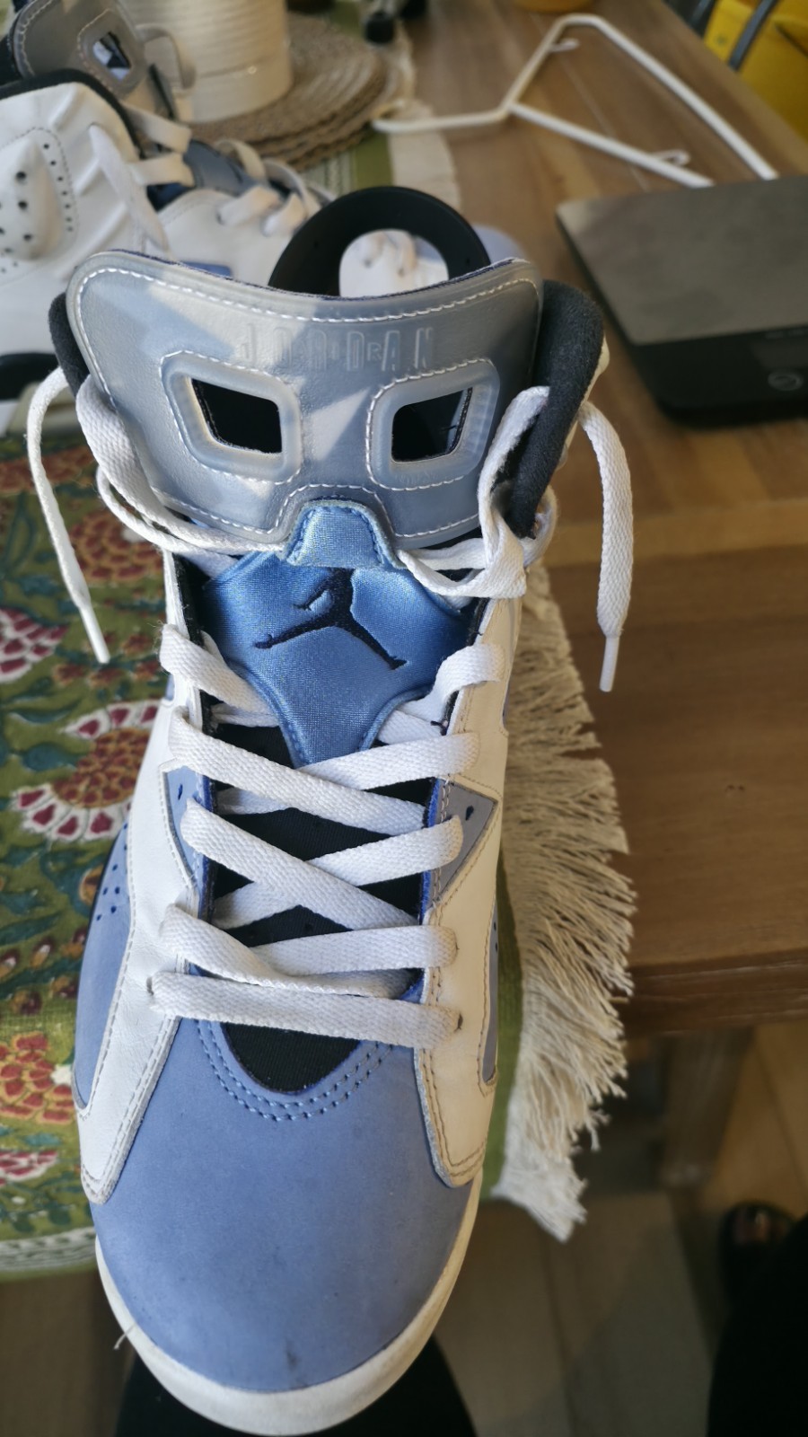 Jordan Air Jordan 6 Men’s High Top Colorblock Sneakers White Blue Black