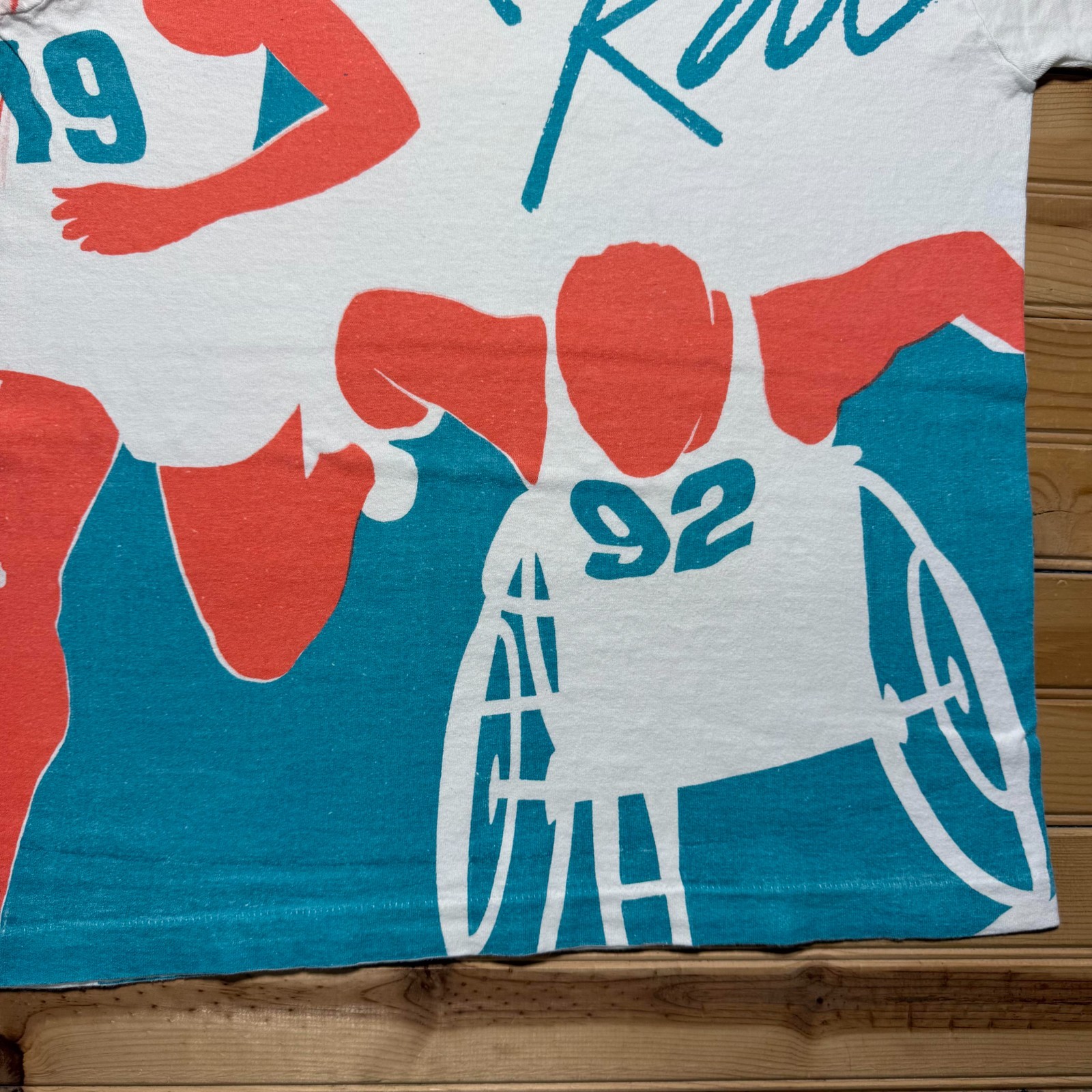Vintage 1992 Kaiser Roll Running Wheelchair Sports Graphic T-Shirt USA – Large