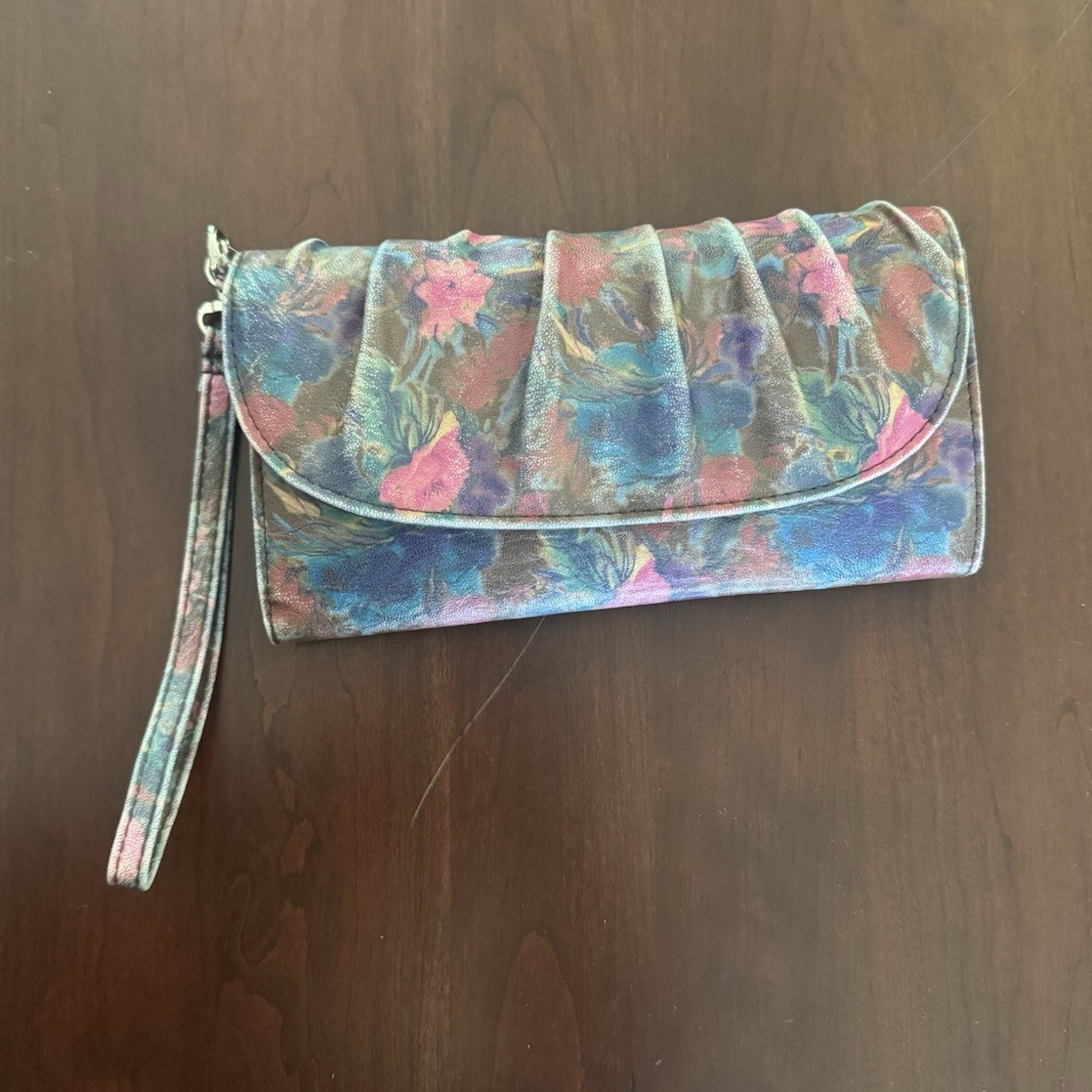 Floral Multicolor Women’s Wristlet Wallet Snap Closure, Zip Pocket