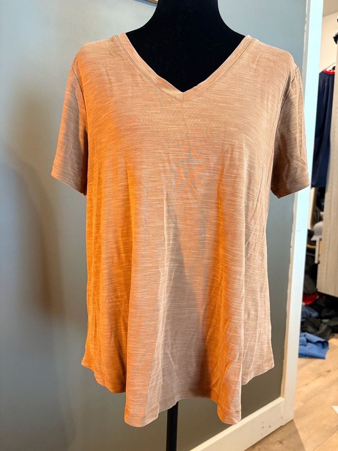 Mod Ref Women’s Heathered V-Neck Short Sleeve T-Shirt