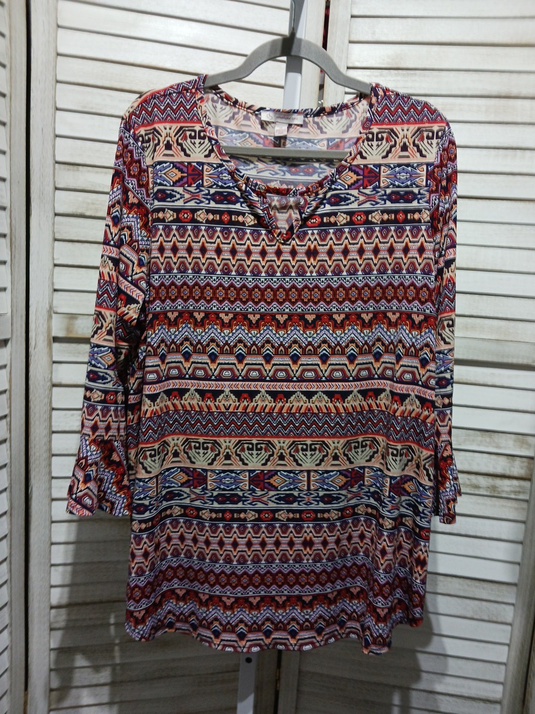Womens DB Blouse Size 1X Orange Blue Aztec Designs Stretch Lightweight Unlined