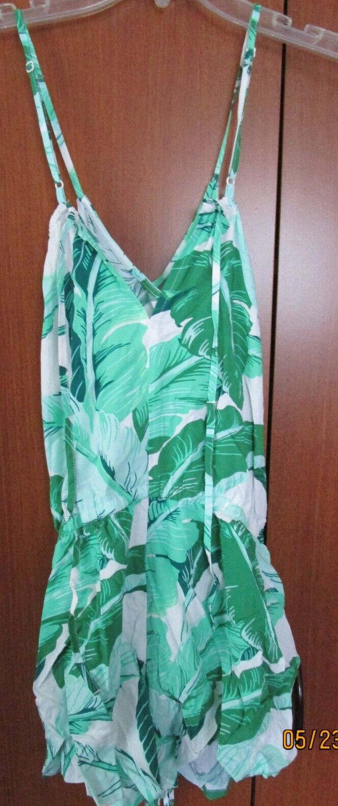 Old Navy Romper One Piece Sz XS 100% Rayon Bust 35 Inseam 2.25 in