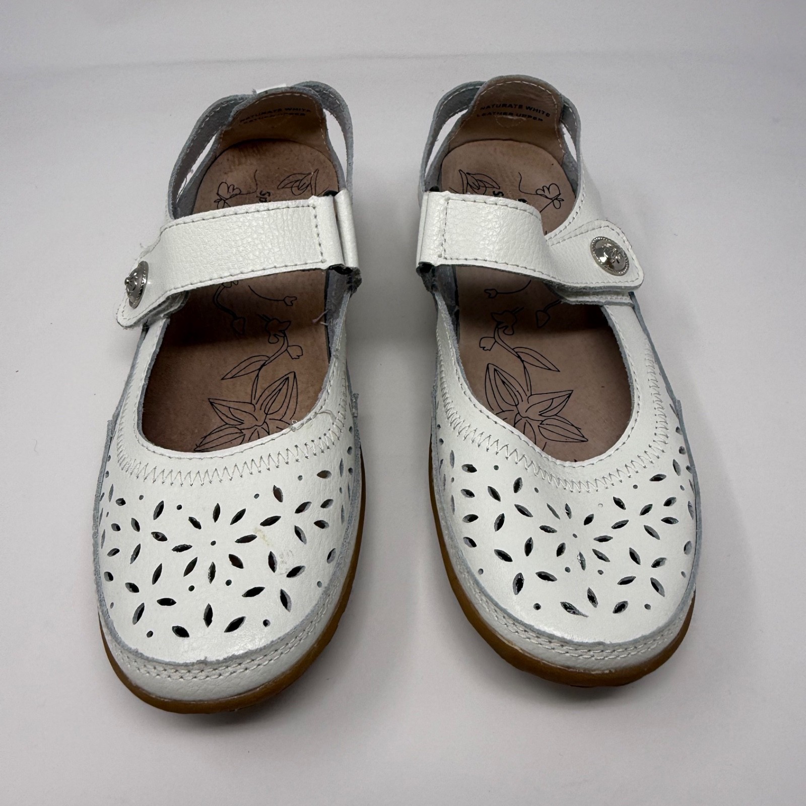 Spring Step Women’s White Leather Mary Jane Flats Size 39M/8.5-9