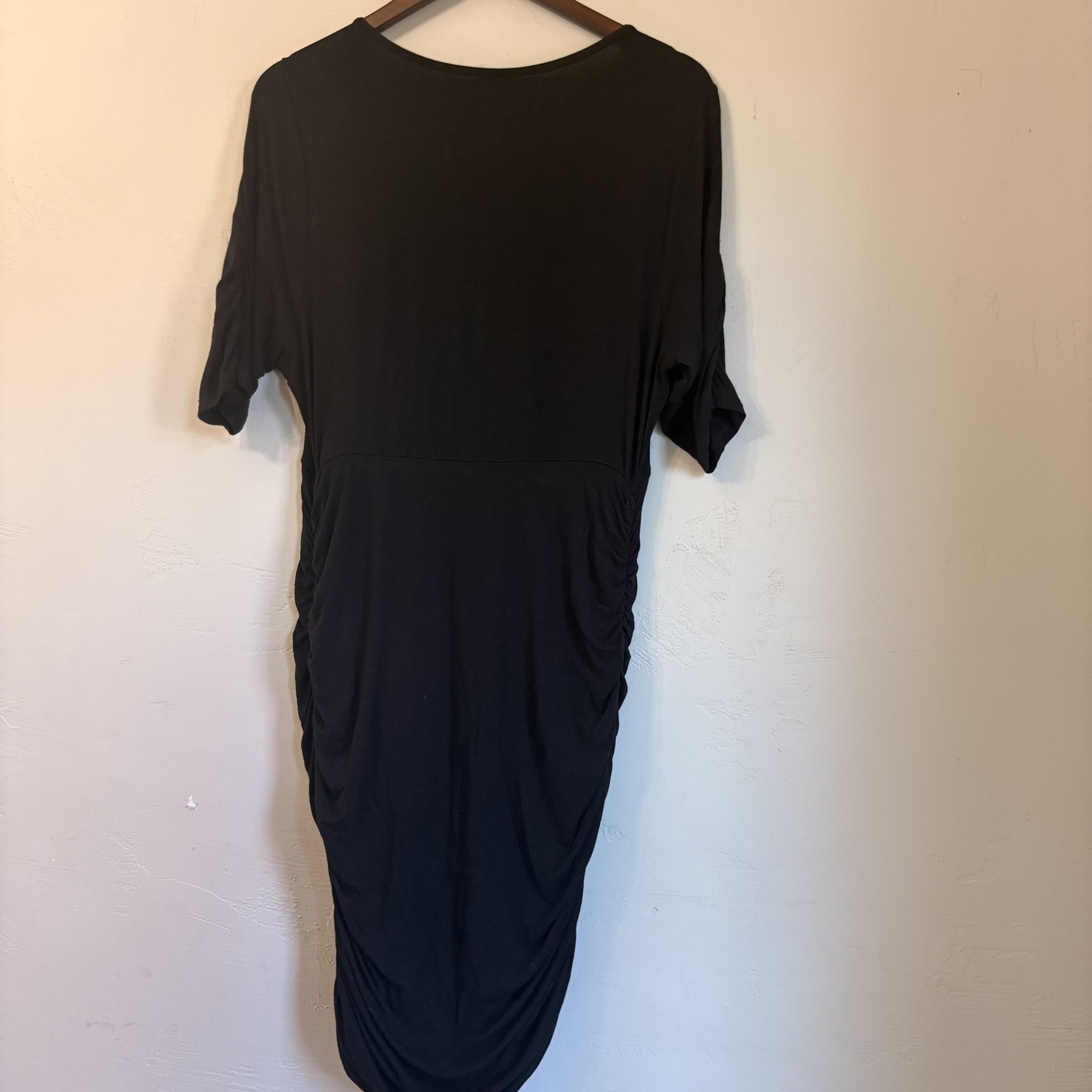 Torrid Super Soft Bodycon Dress – Size 1 – Black – Elbow Sleeve – Ruched