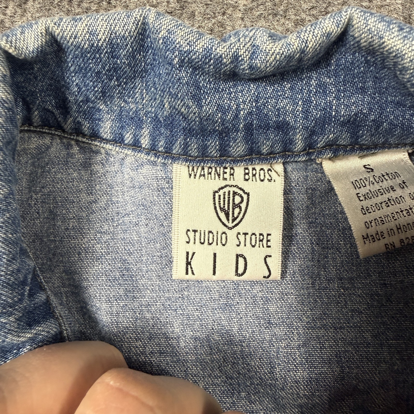 Vintage Warner Bros Jacket Kids Small Blue Denim Looney Tunes Back Graphic 90s