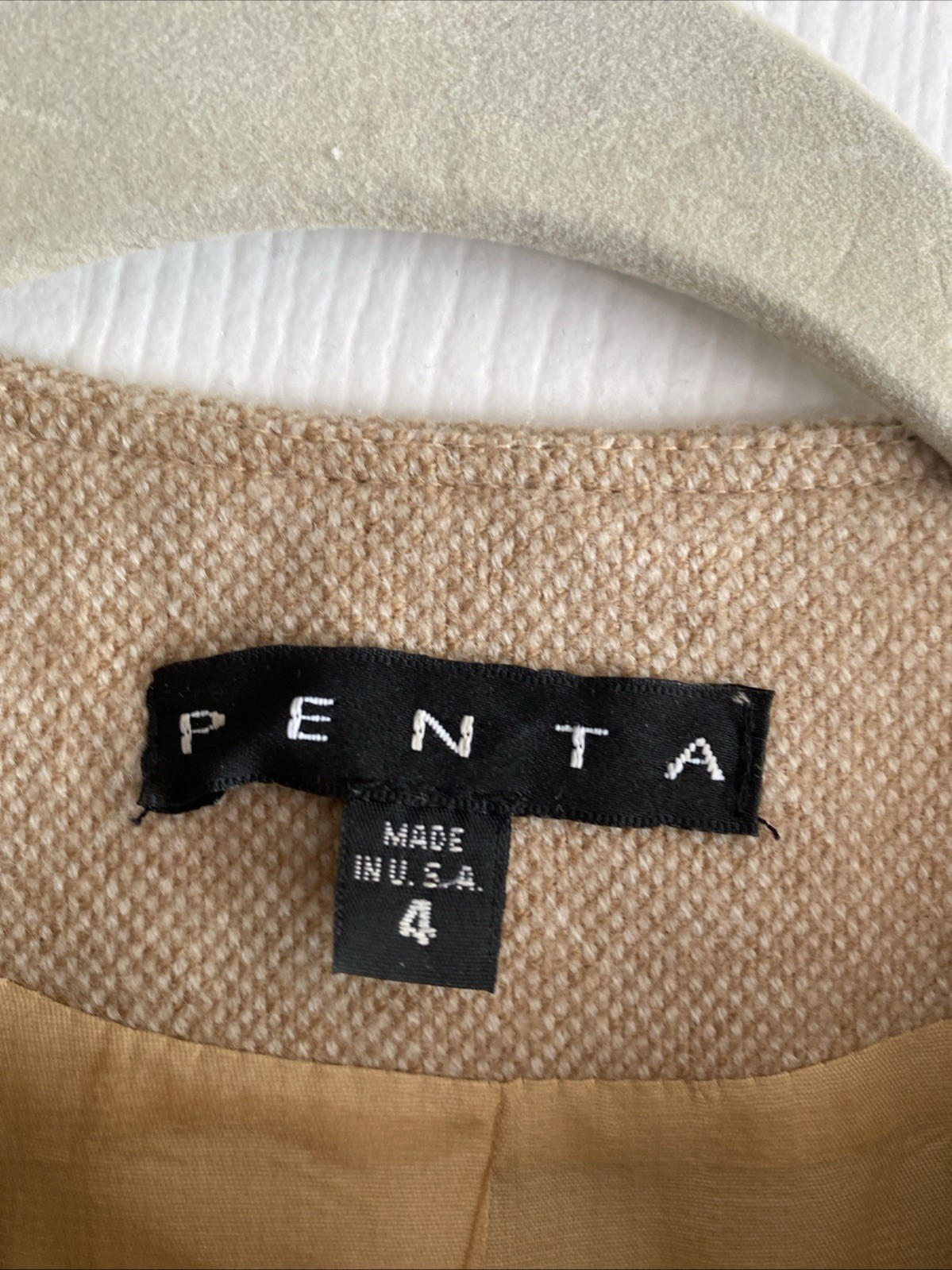 Penta Womens 4 Tan Wool Belted Jacket Collarless Open V Zip Quiet Luxury Minimal