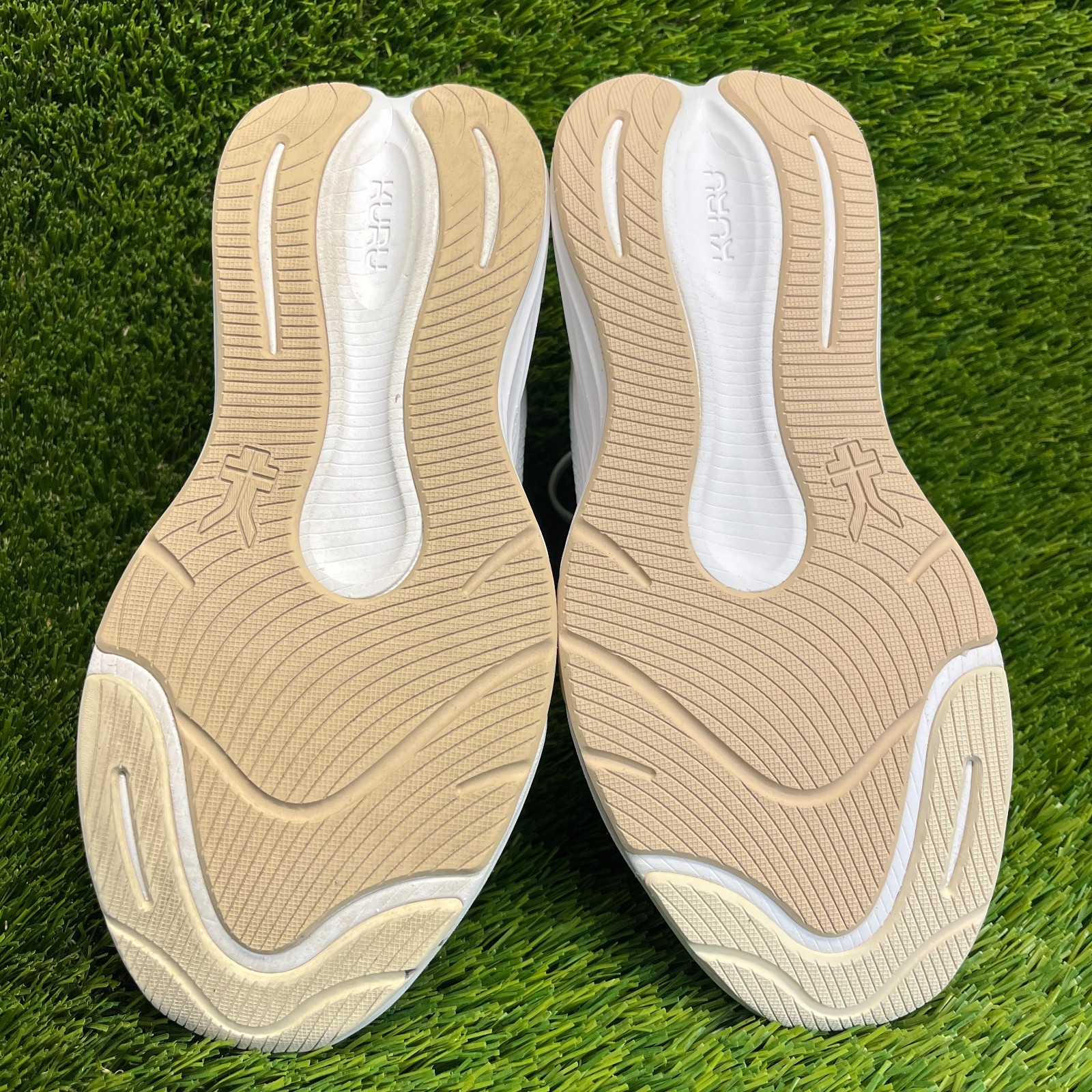 Kuru Atom 2 Womens Size 6.5 White Beige Athletic Running Walking Shoes Sneakers