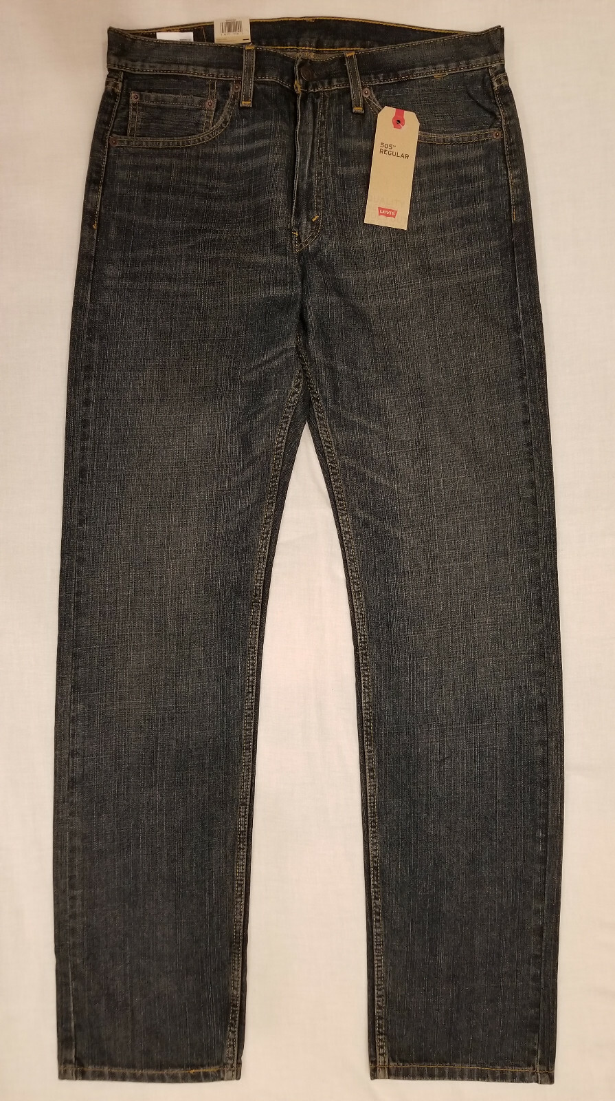 Levi’s 505 Men’s Regular Fit Jeans Range Size: 31,32,33,34,36,38,40 #005052765