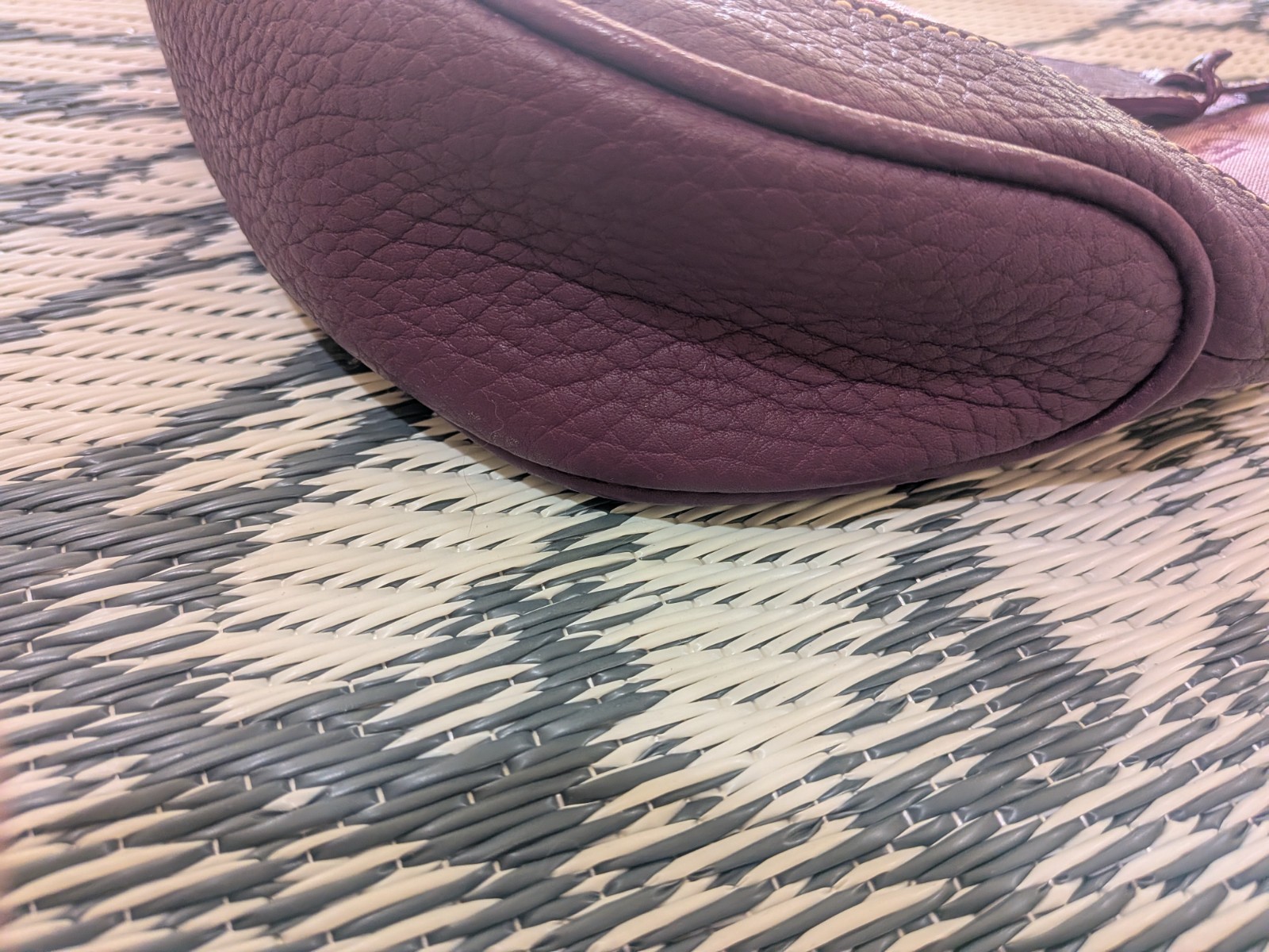 Vintage Y2K Bag | Dooney & Bourke Monogram Shoulder Bag – Hobo Style/Plum Color