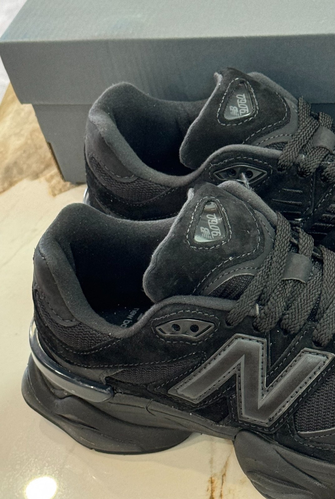 🔥Chunky New Balance 9060 Men’s U9060BPM Triple Black Sneakers