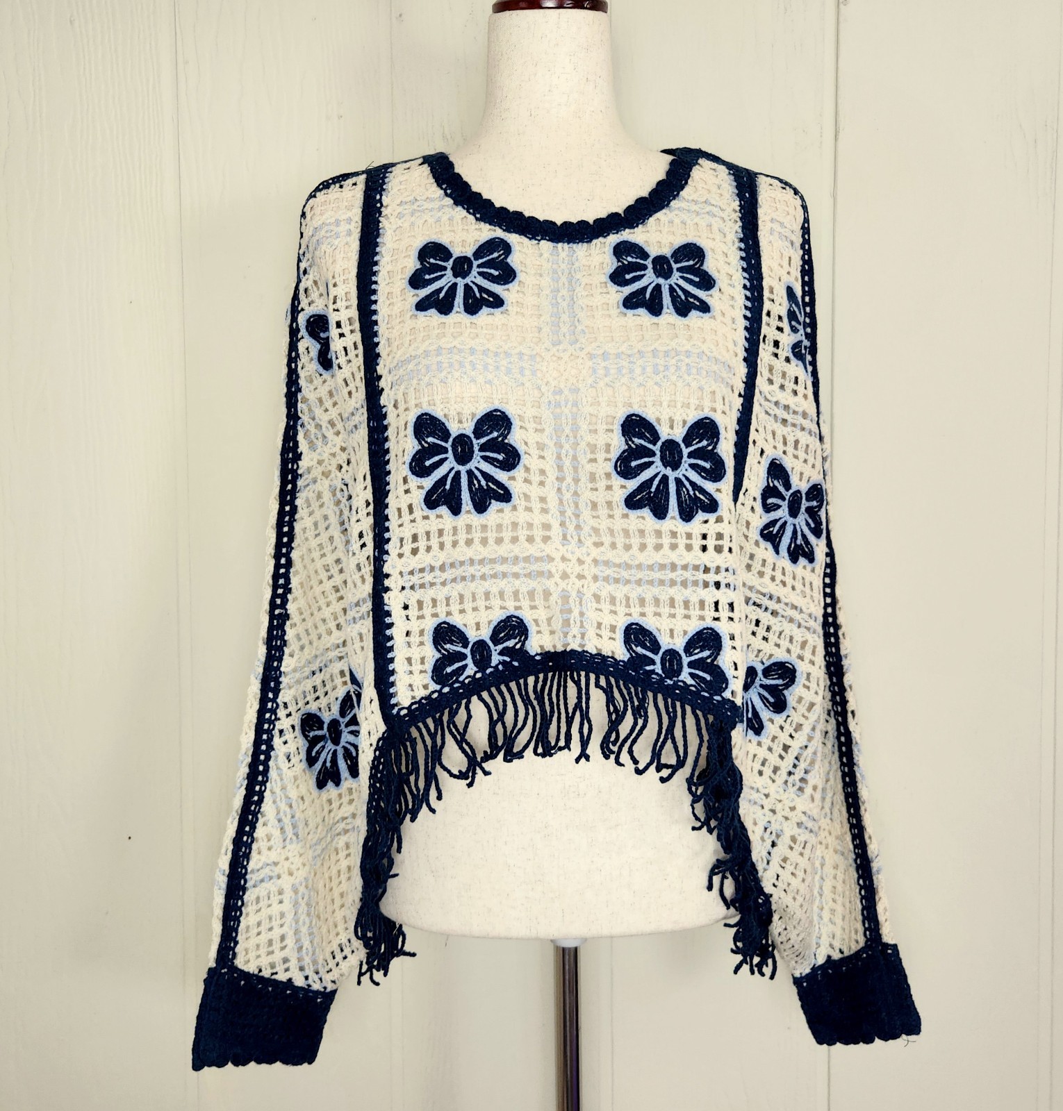NWT House Of Harlow Bow Crochet Crop Sweater Poncho w/ Fringe One Size Blue