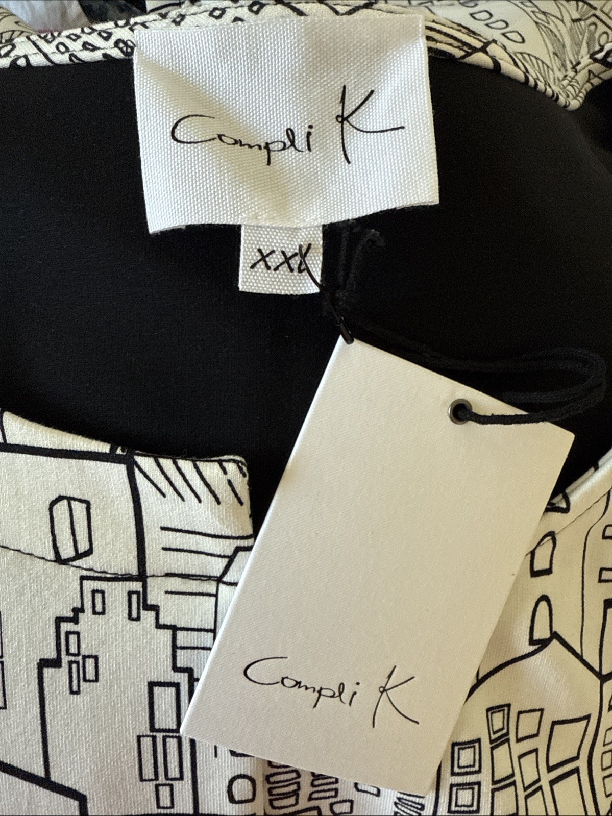 Compli K Women XXL Black White House Print Sleeveless Tunic Top Pocket Polyester