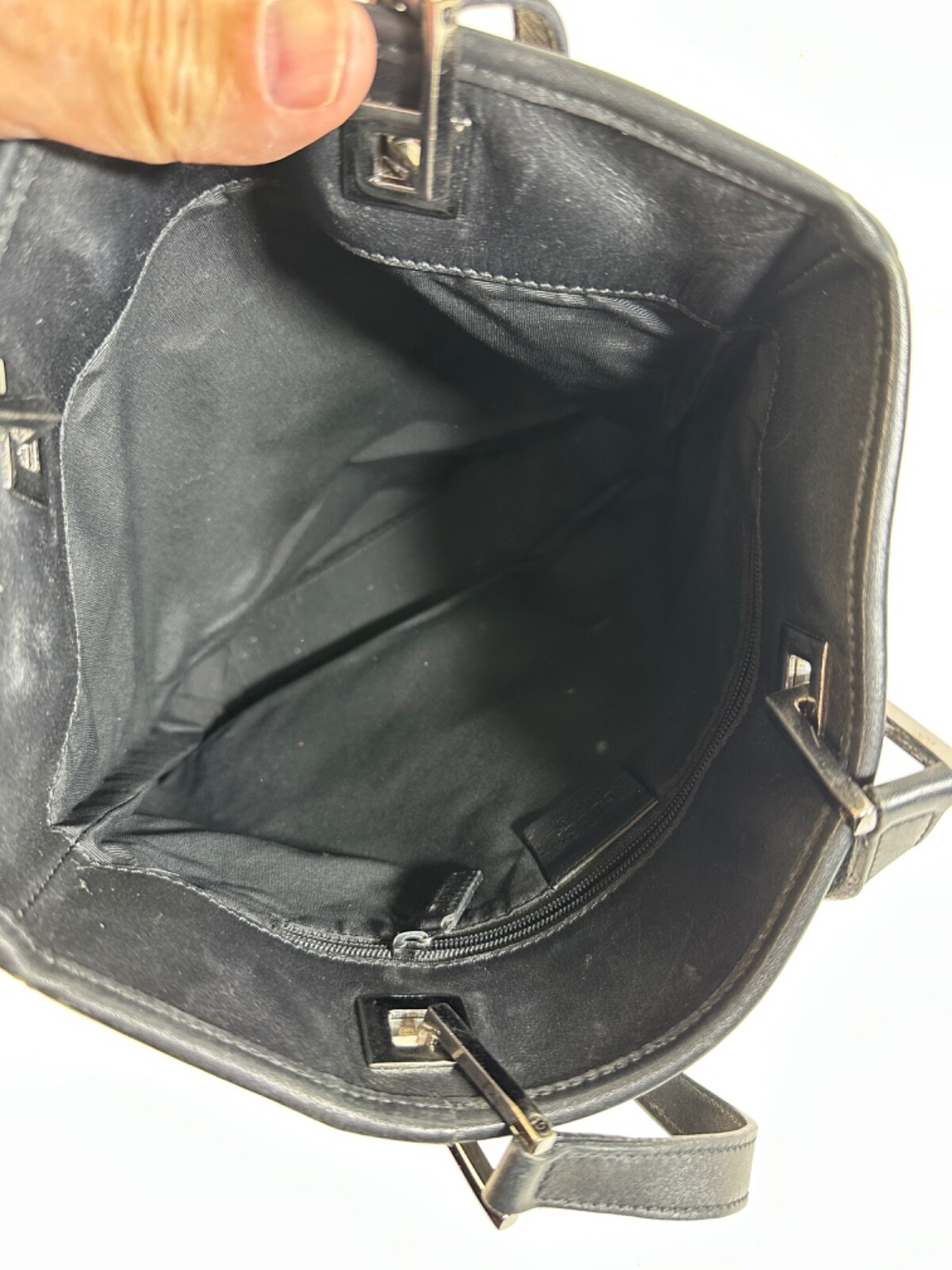 Authentic Gucci GG Black Leather Tote Bag Purse 10.25″ Wide 9.25″ High EUC