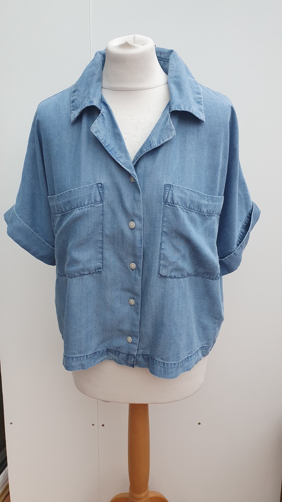 Dannii Minogue Shirt Short Sleeve Tencel Revere Blue New Size 10 Petite