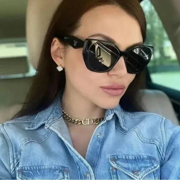 Prada PR19ZS 1AB5S0 Rectangle Sunglasses in Black/Gray Lens 100%