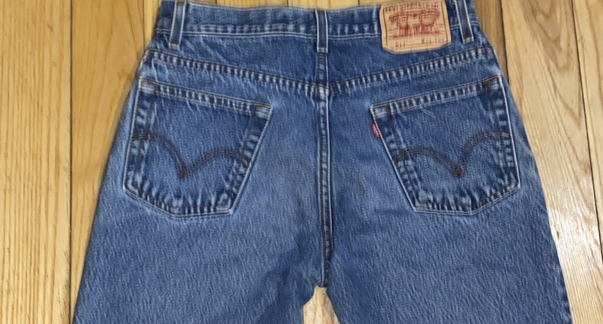 Levis Jeans Mens 31 X 32 517 Bootcut Relaxed Fit Med Light Wash Jeans Distressed