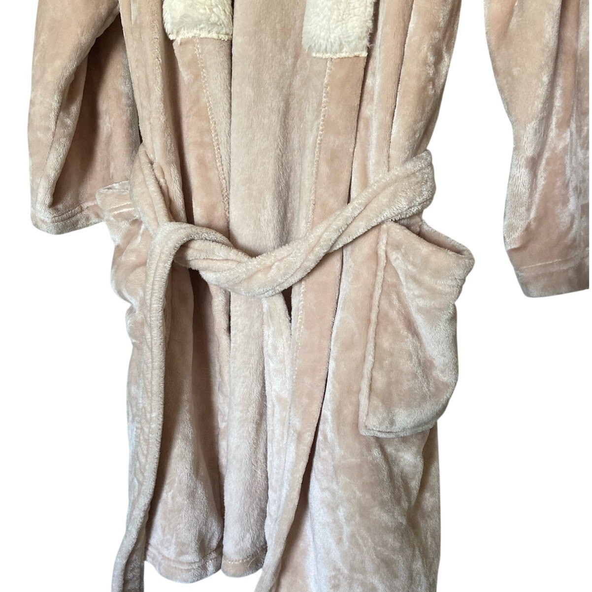 Adrienne Vittadini Plush Bathrobe Ultra Soft Faux Fur Pockets Tan One Size