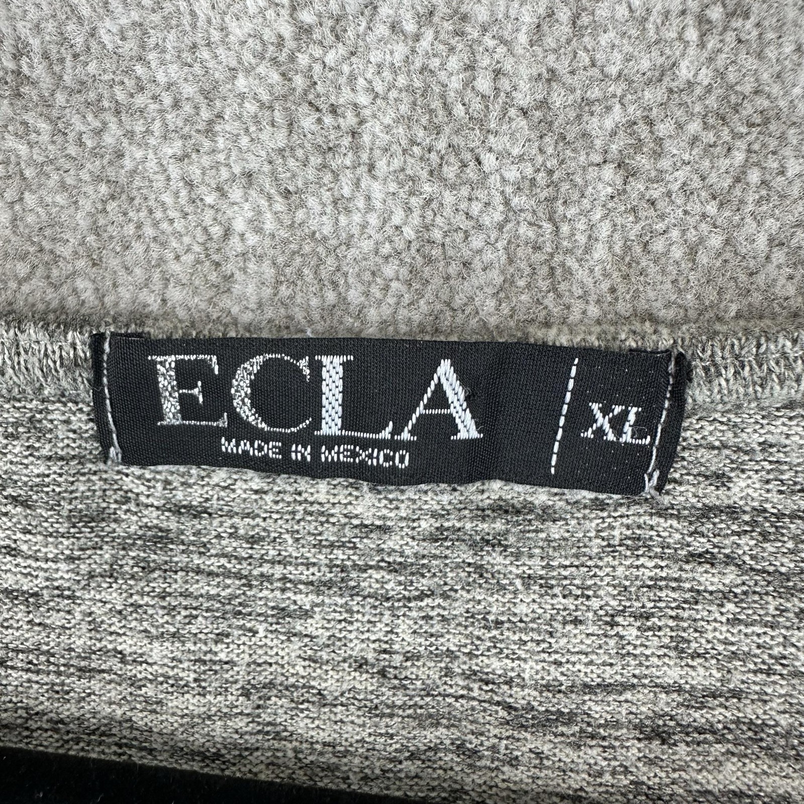 ECLA Blouse Womens XL Gray 3/4 Sleeve Round Neck Button Accent Stretch Fleece