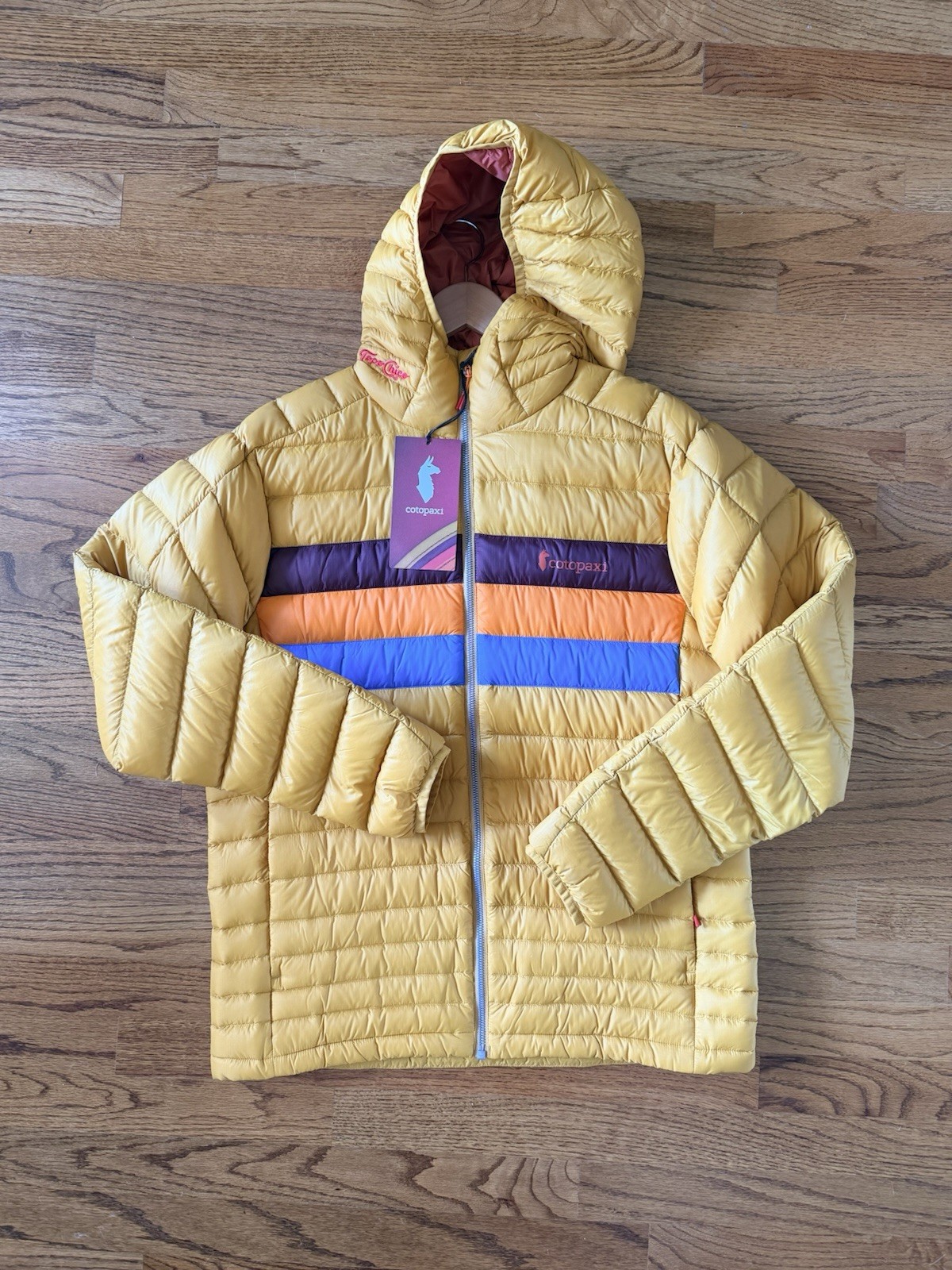 NEW Cotopaxi Fuego Down Hooded Jacket Mens Medium Puffer TOPO CHICO