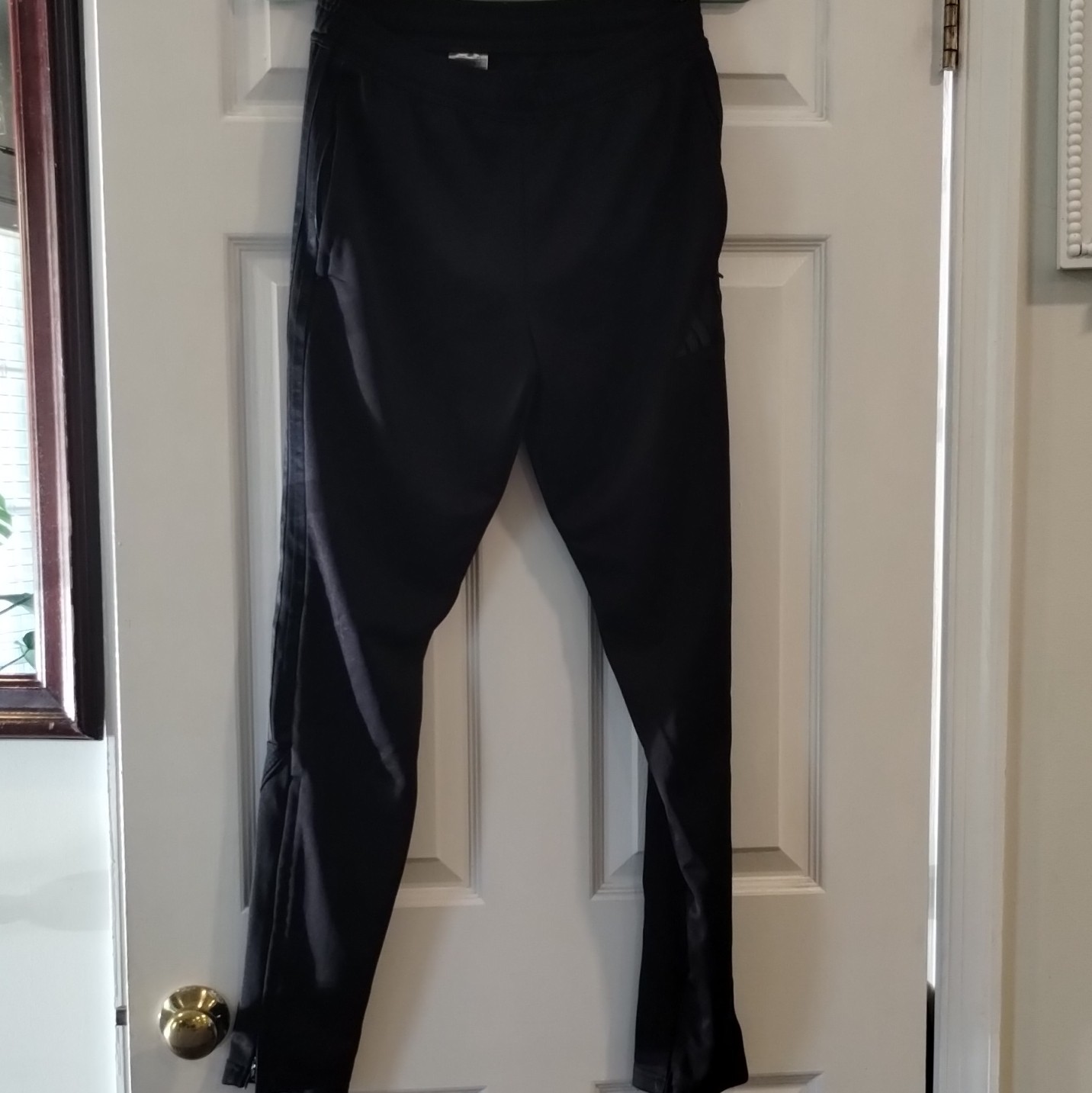 adidas Men’s Aeroready Jogger Pants. (A24)