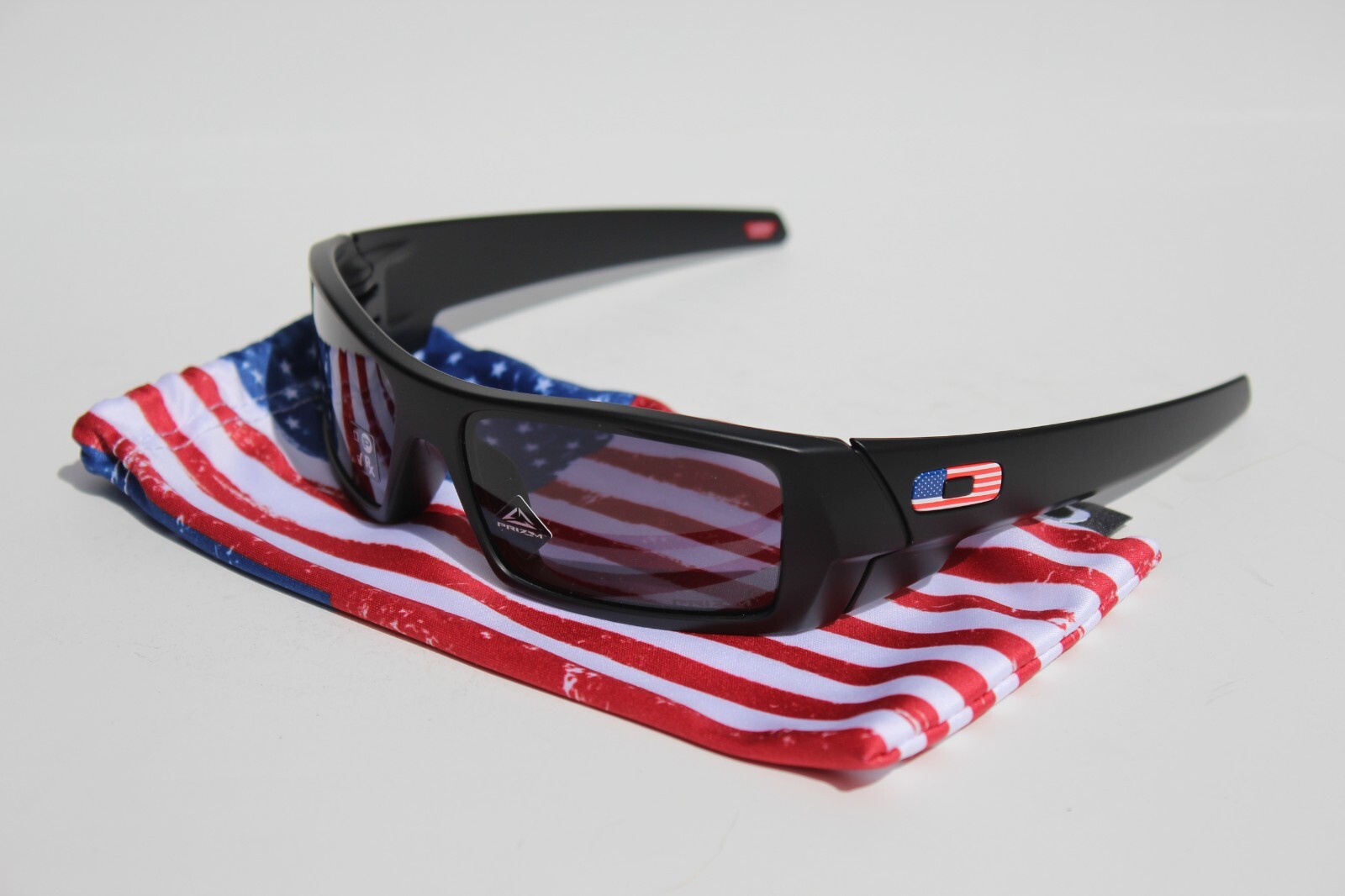 OAKLEY Gascan Sunglasses Matte Black/Prizm Grey SI USA FLAG RARE NEW OO014-79