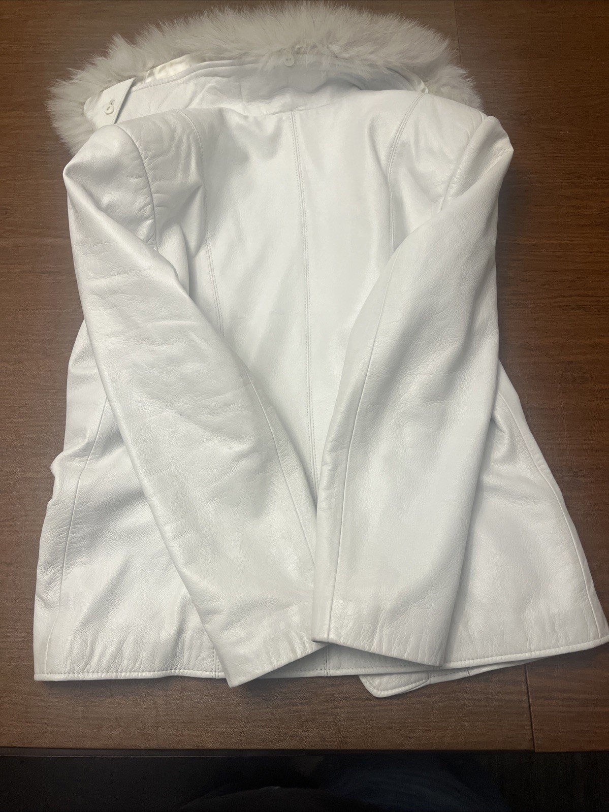 Vintage Genuine Leather White Jacket w/ Fur Collar – YKK Zip – Women’s Small