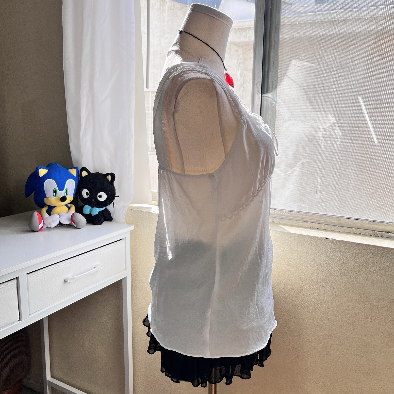White milkmaid top coquette lace trim babydoll blouse keyhole tie cami⁠