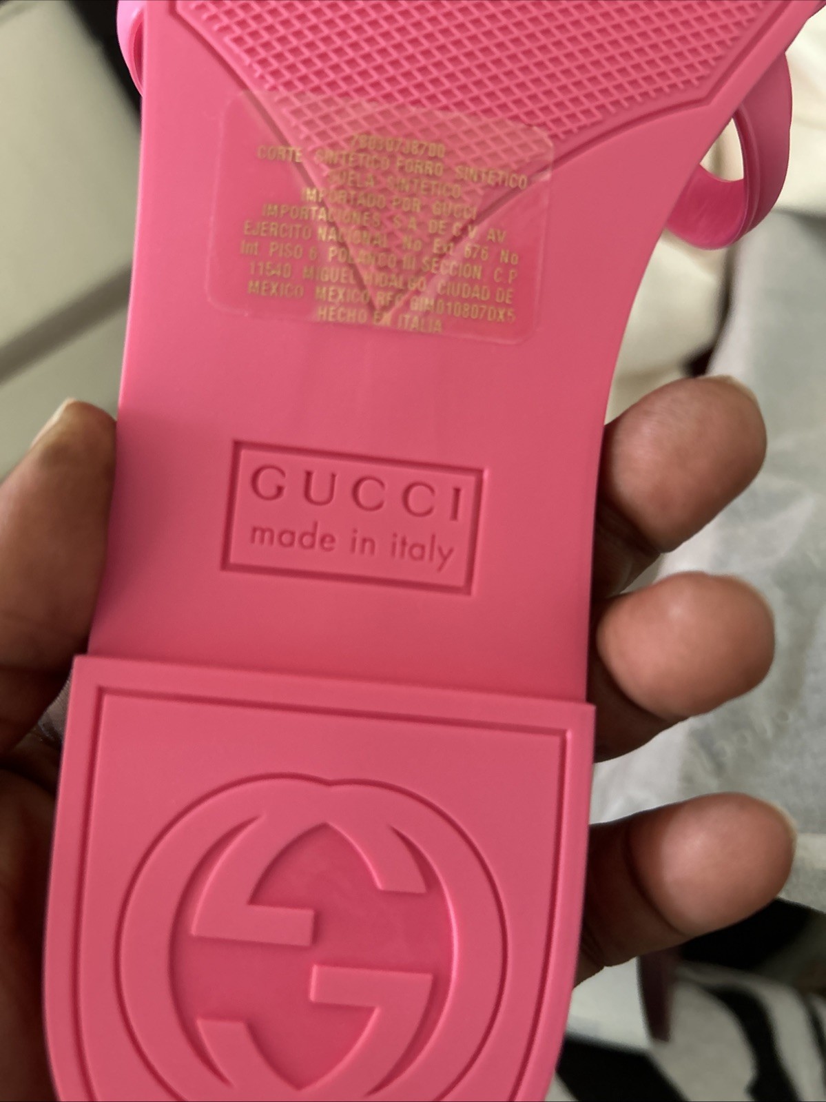 GUCCI PINK INTERLOCKING RUBBER SLIDE SANDALS