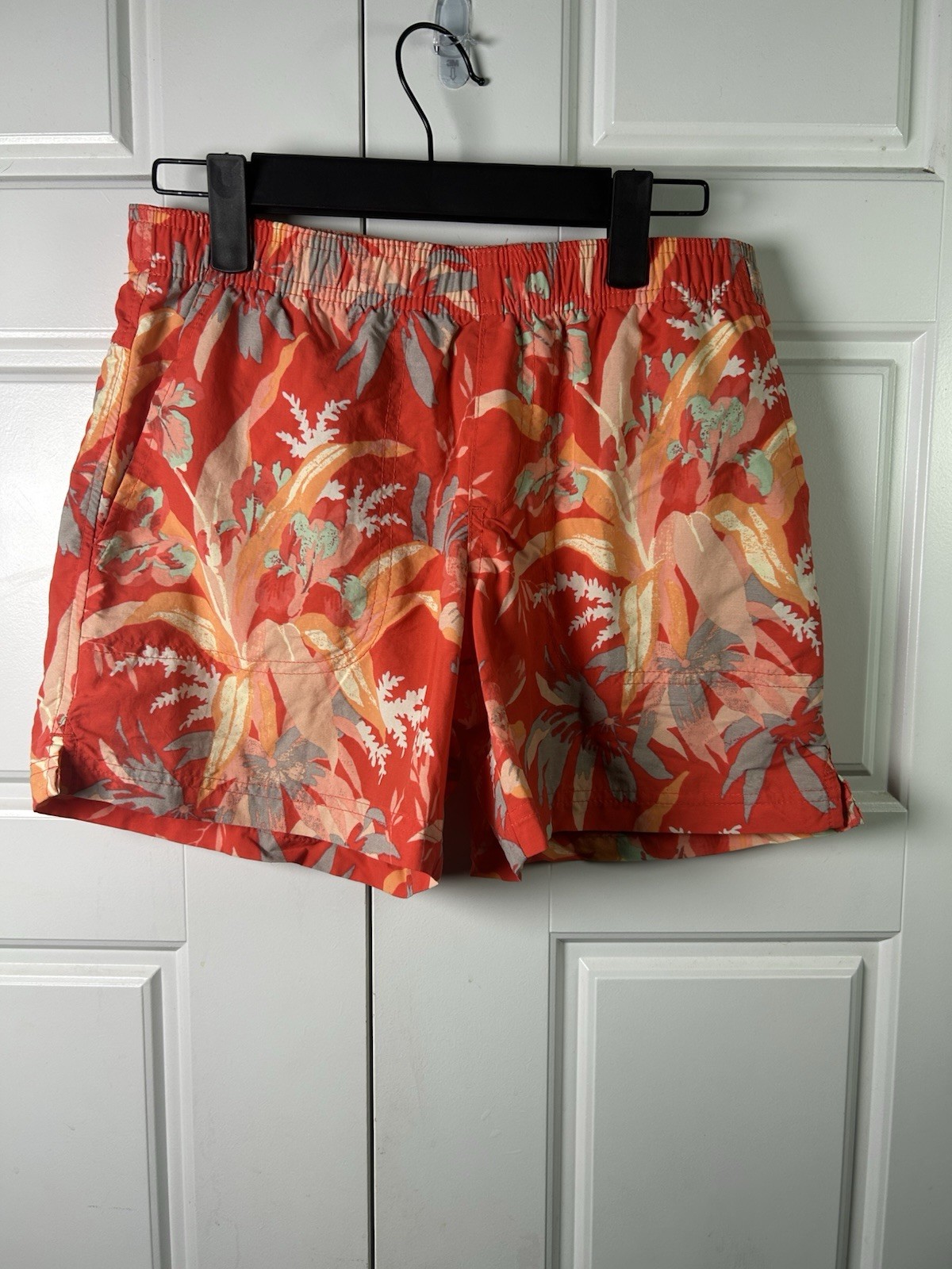 Columbia Sandy River Hiking Shorts XS Tropical Floral Outdoor Coral