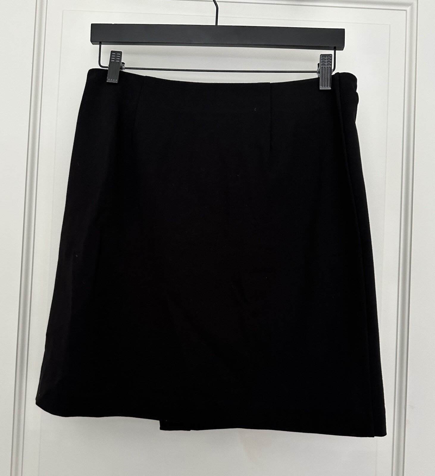 J.McLaughlin A-line silhouette Mini length front zip detail size 10