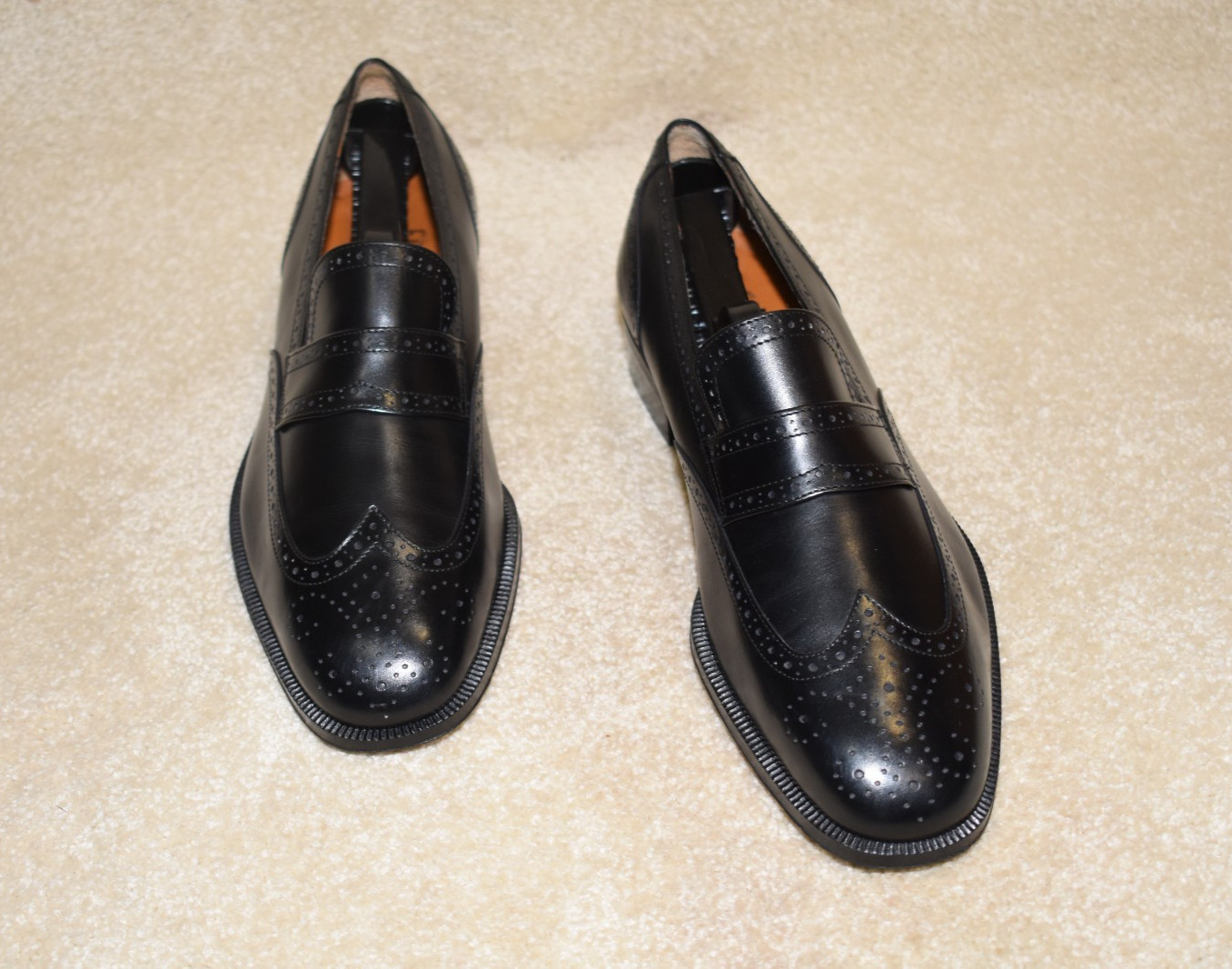 GORGEOUS SALVATORE FERRAGAMO LOAFERS 8.5 D $995
