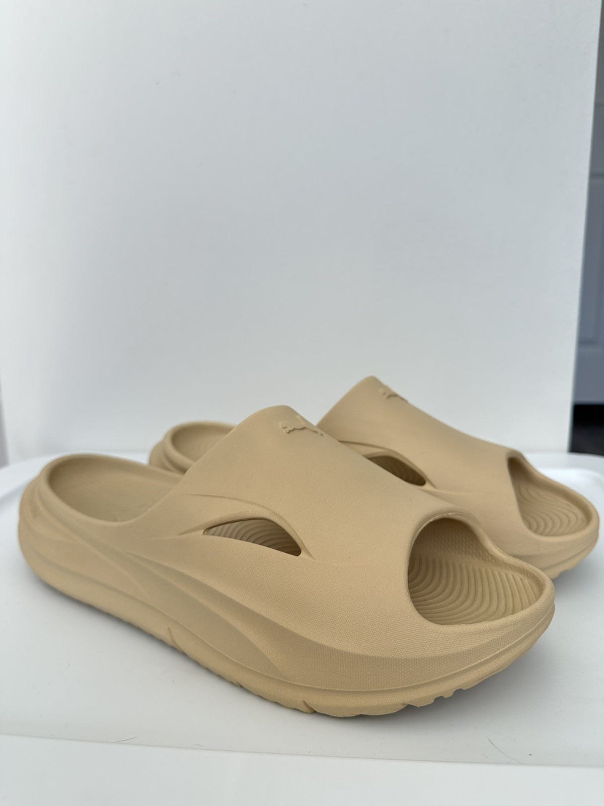 PUMA Softride Zerog Slide Mens Beige Casual Sandals Size 11 Yeezy Bone Pure