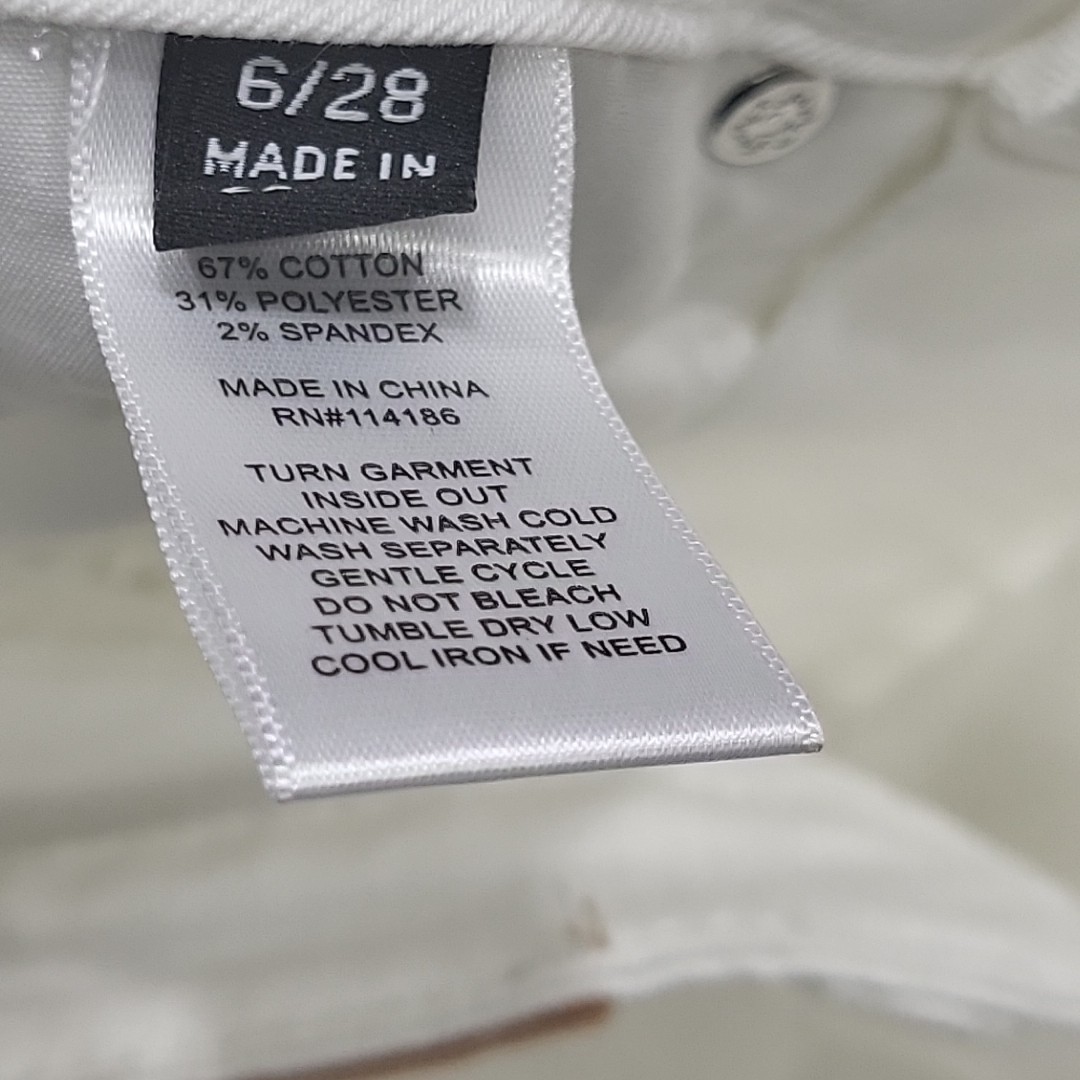 Frye Women’s Button Zip Fly High Rise Jeans with Pockets Size 6/28 Off White