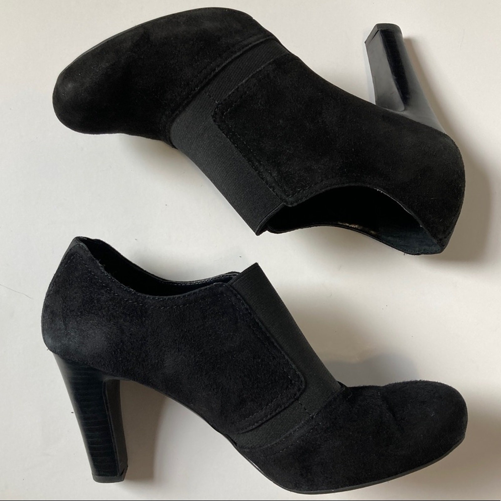 Franco Sarto A. WHO Black Suede Booties US 8.5 Low Ankle Chunky Heel The Artist