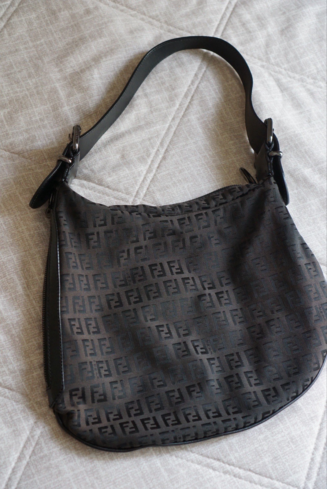 Fendi Zucca Oyster hobo Shoulder Bag Black Leather Original Vintage