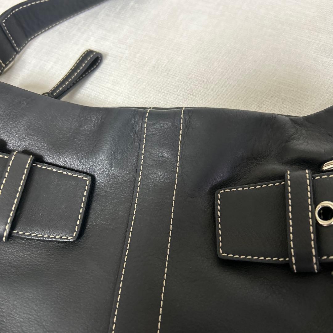 Coach Black Leather Shoulder Bag 10.6 inch Damaged Metal Zippers