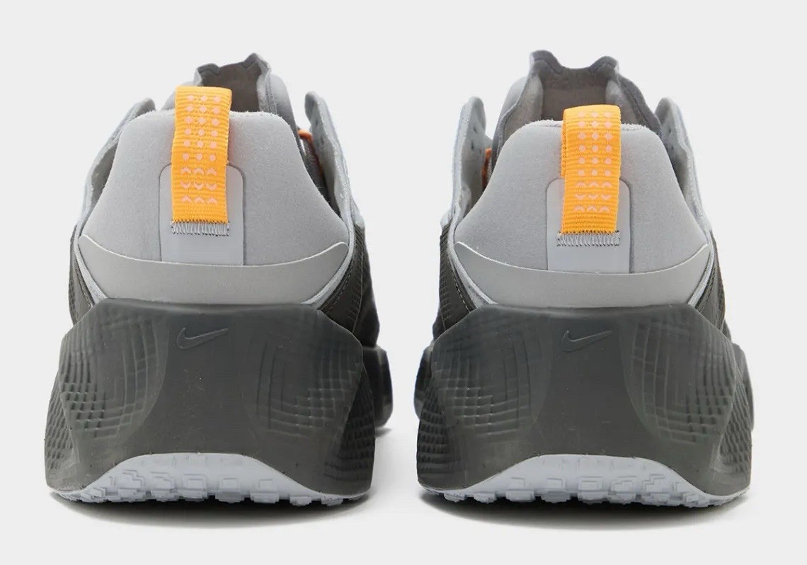 Nike Ava Rover Wolf Grey Vast Grey Sneakers Running DX4215-004 Mens Size 11.5
