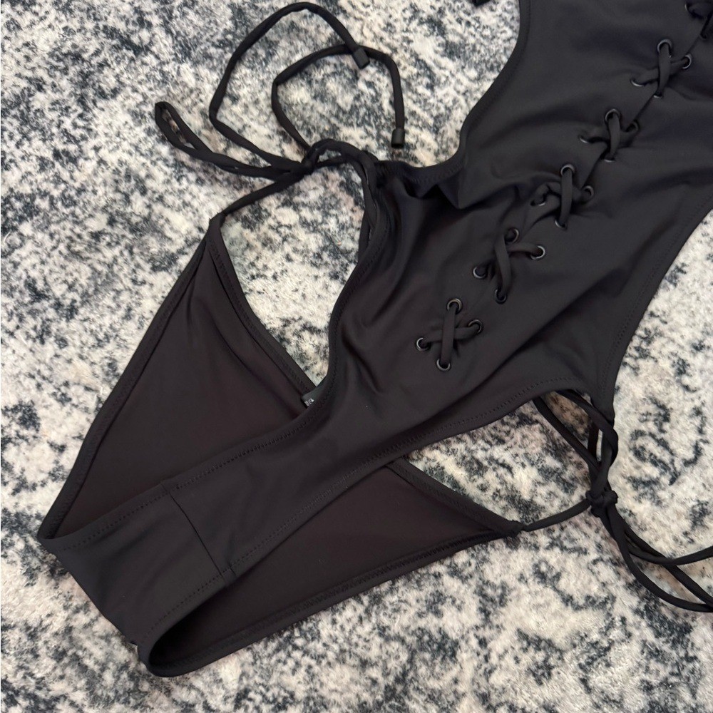 Skims lace up halter monokini onyx one piece swimsuit Large