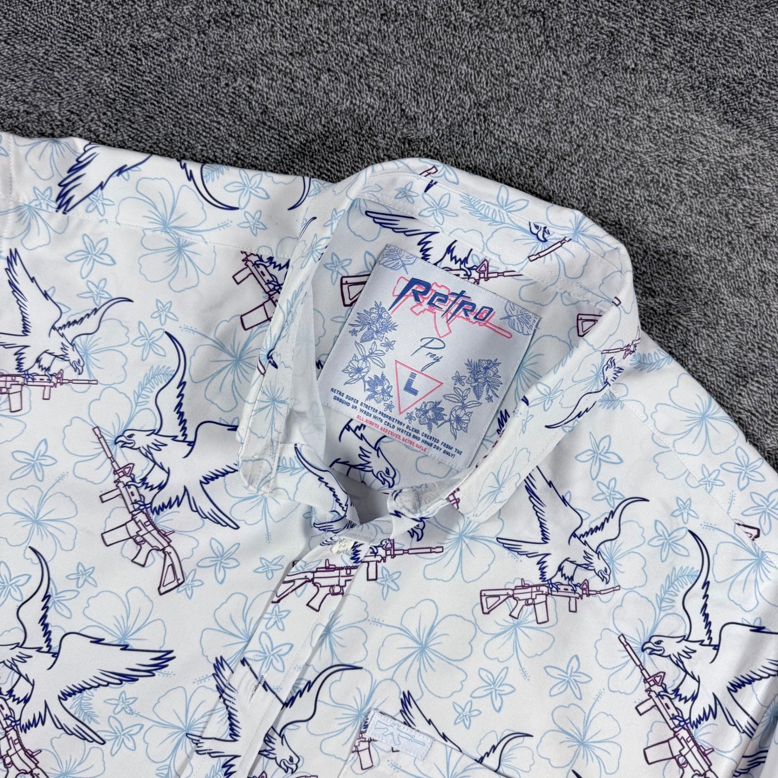 Retro Rifle Prey Mens Large White Eagle Rifle Floral Short Sleeve Button Up