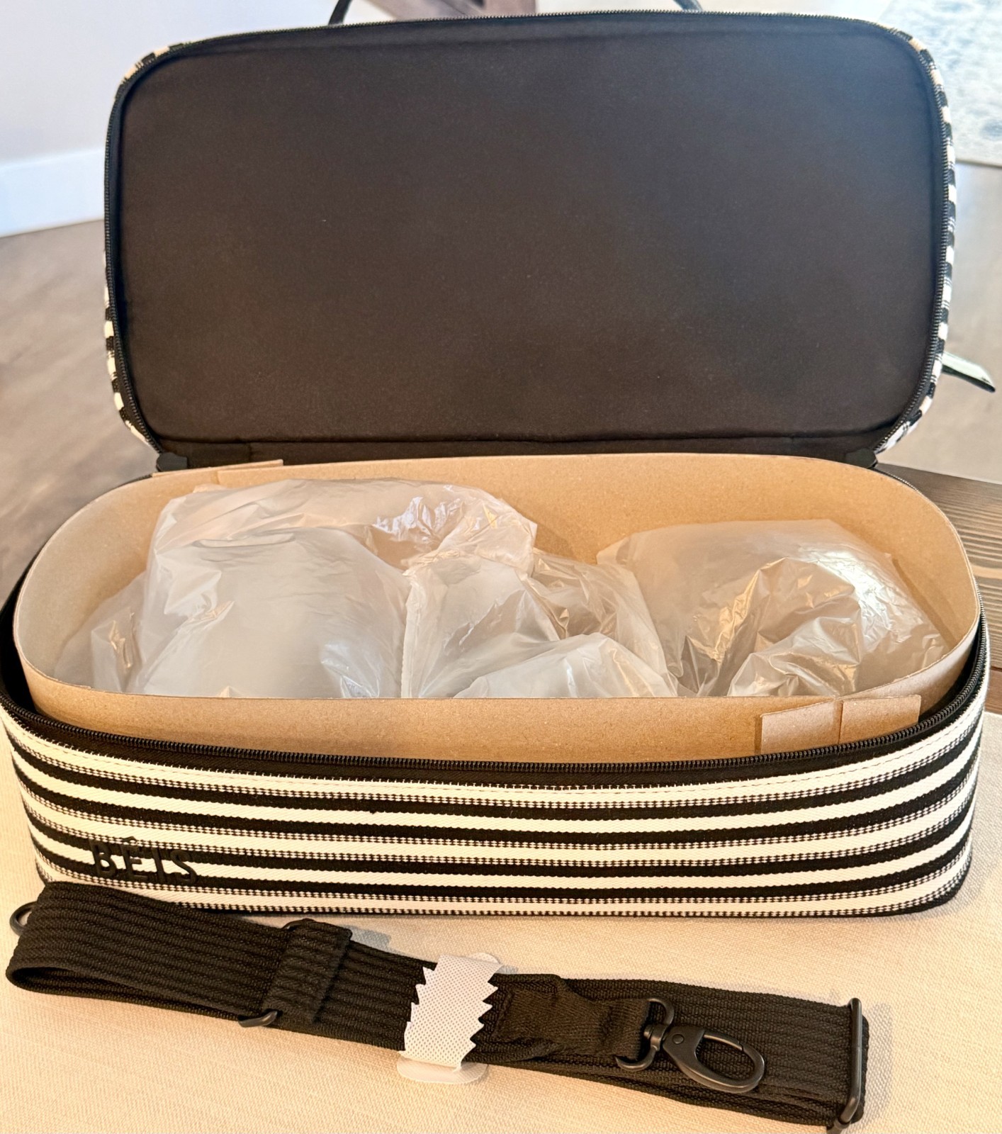 Beis Mini Weekender in Black Stripe