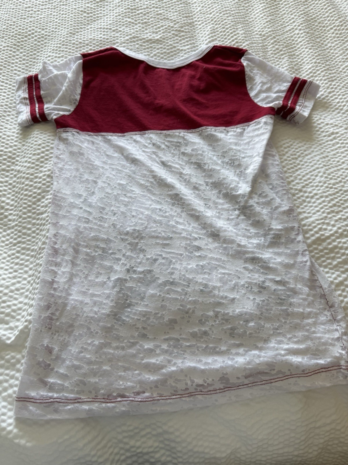 Universal Studios Harry Potter Gryffindor V-Neck Graphic Tee S Red White