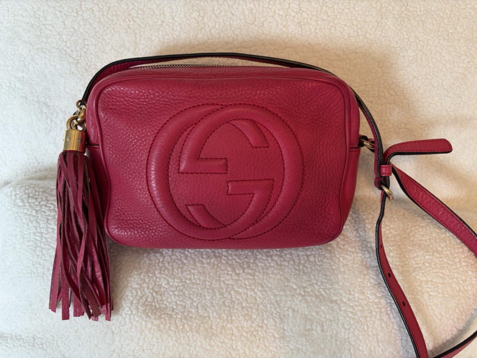 Gucci Soho Disco Pink Pebbled Crossbody Camera Bag Logo Tassel Zip Dust Bag COA