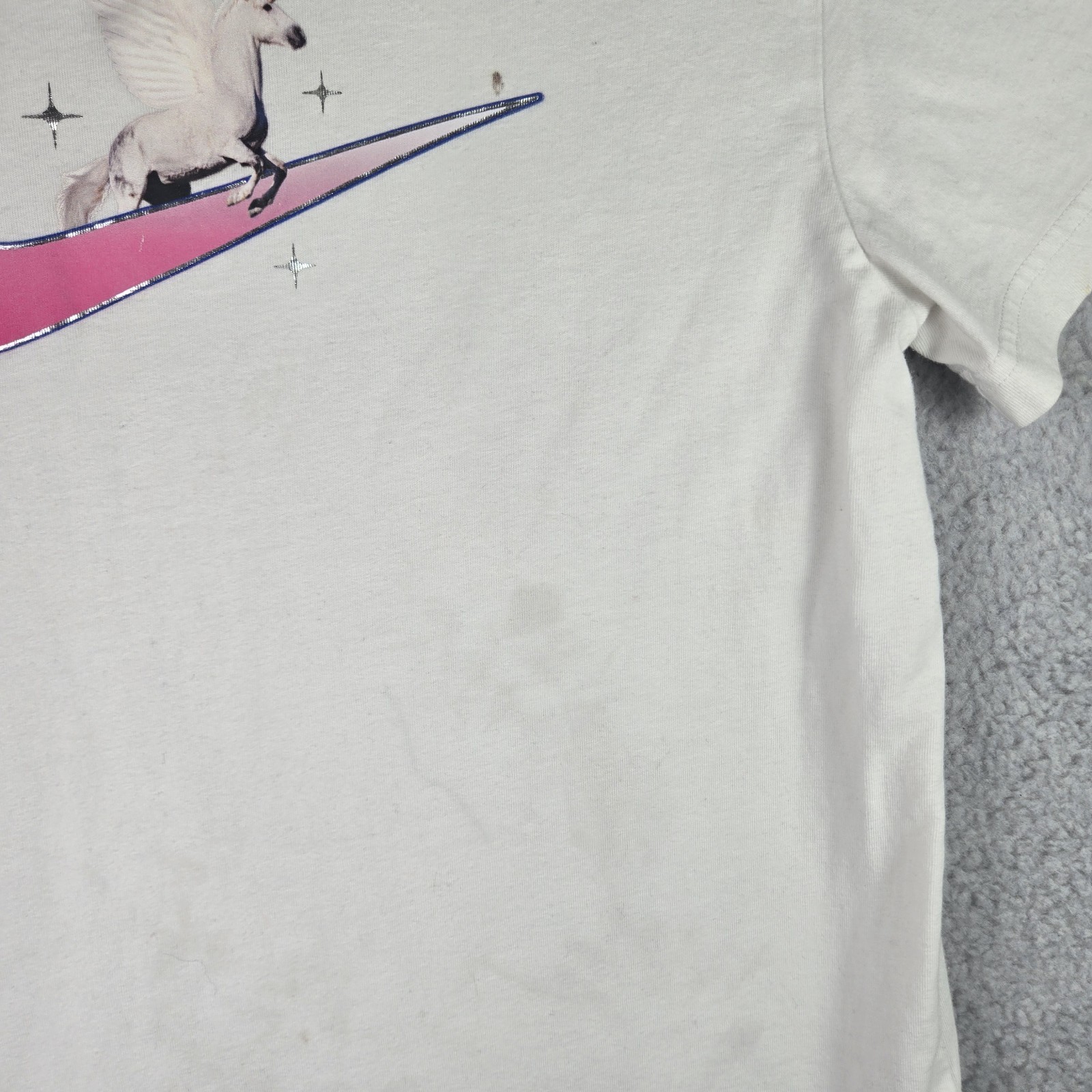 Nike Youth Girls Unicorn T Shirt White XL Sports Mystical Fantasy